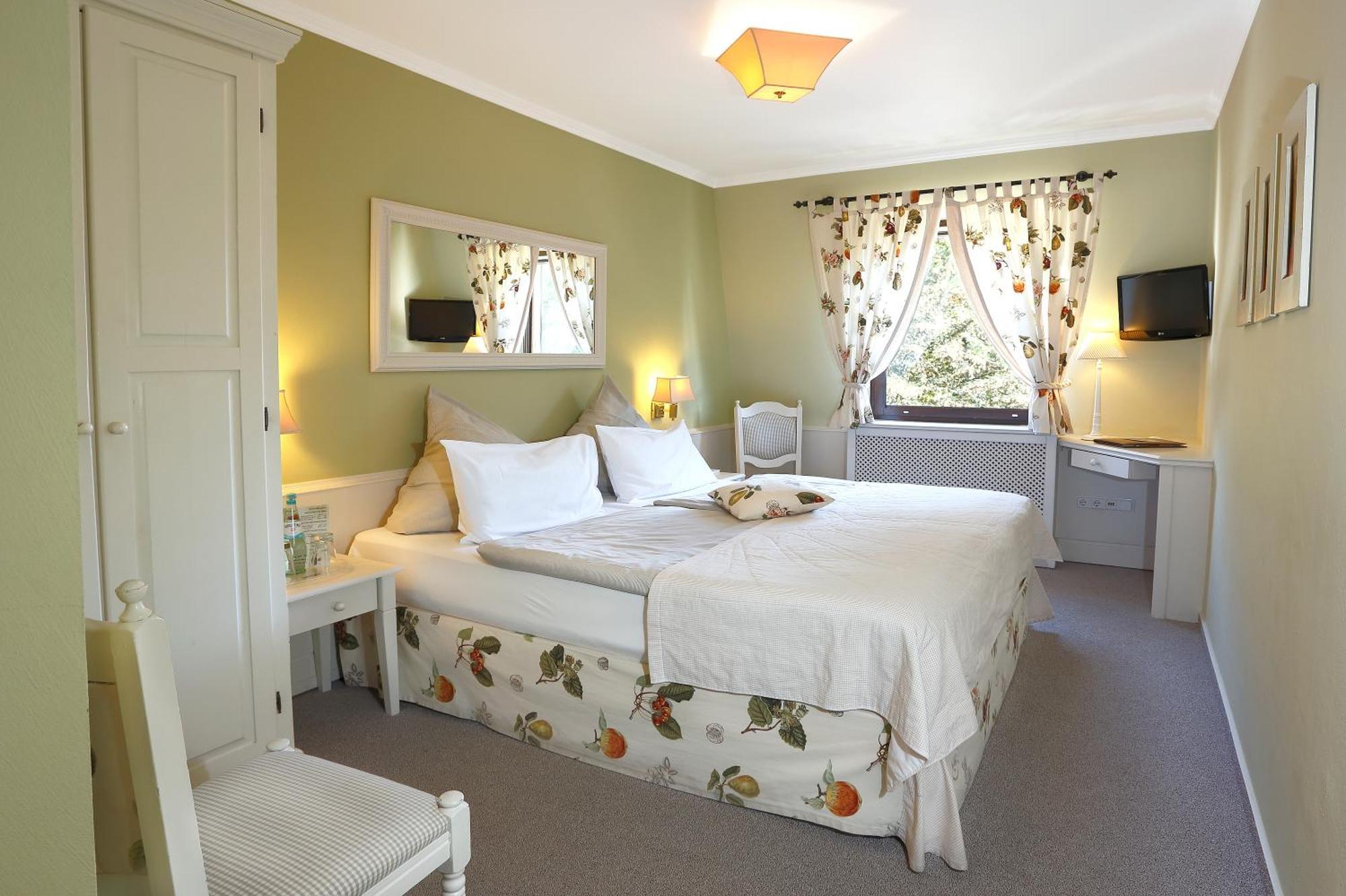 Classic Double Room