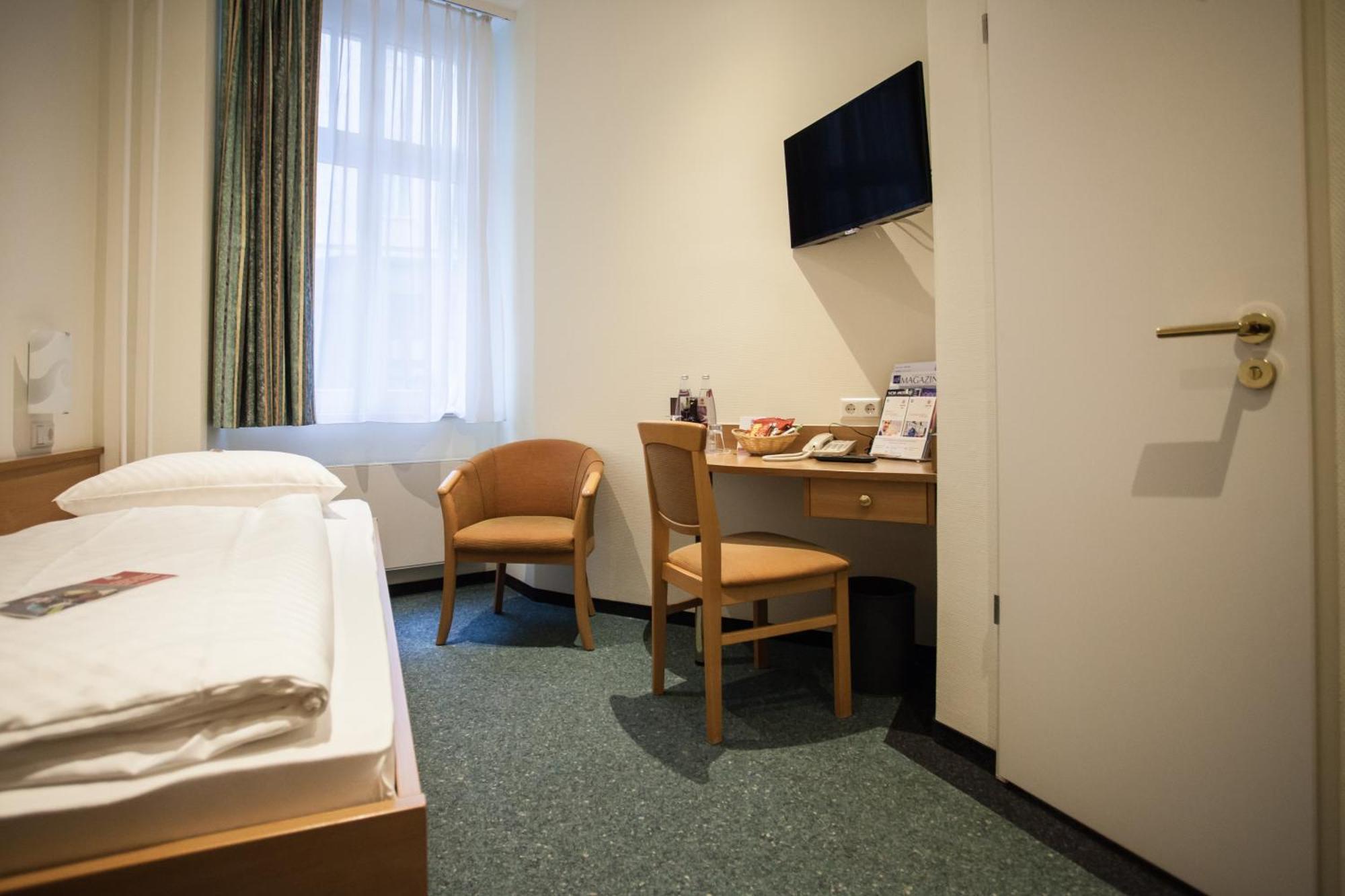 Single Room