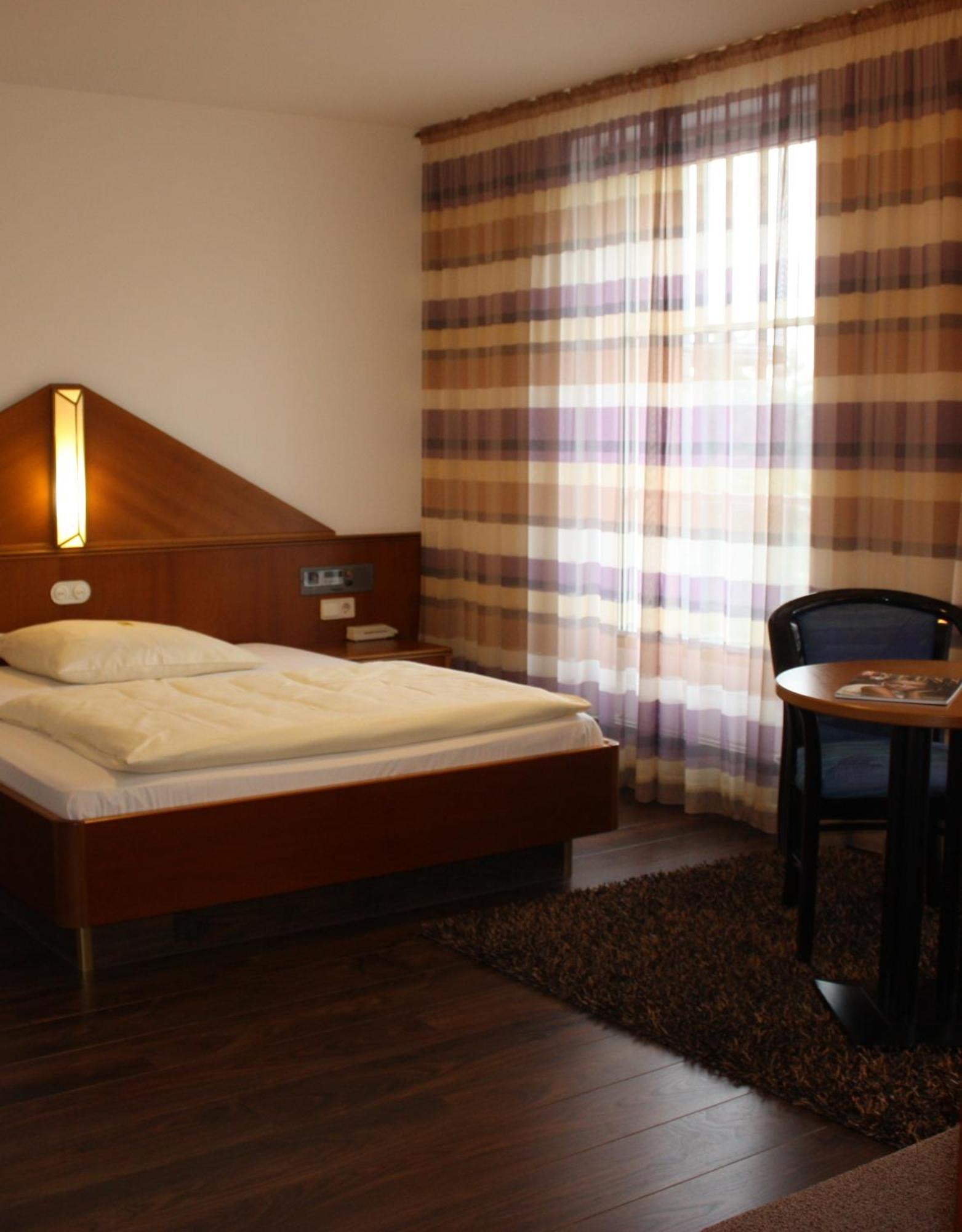 Comfort Single Room