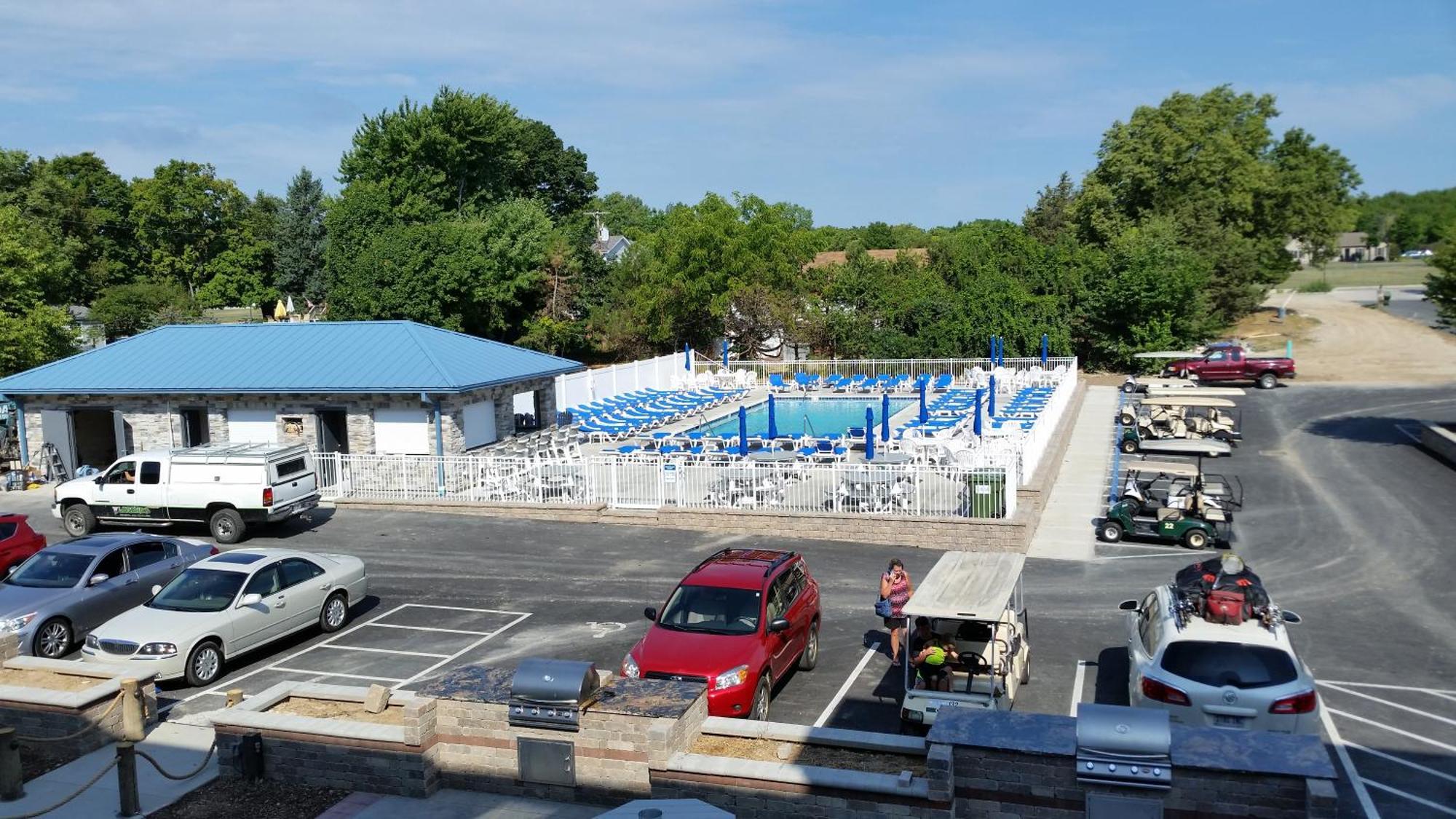 10-Person Waterfront Condo