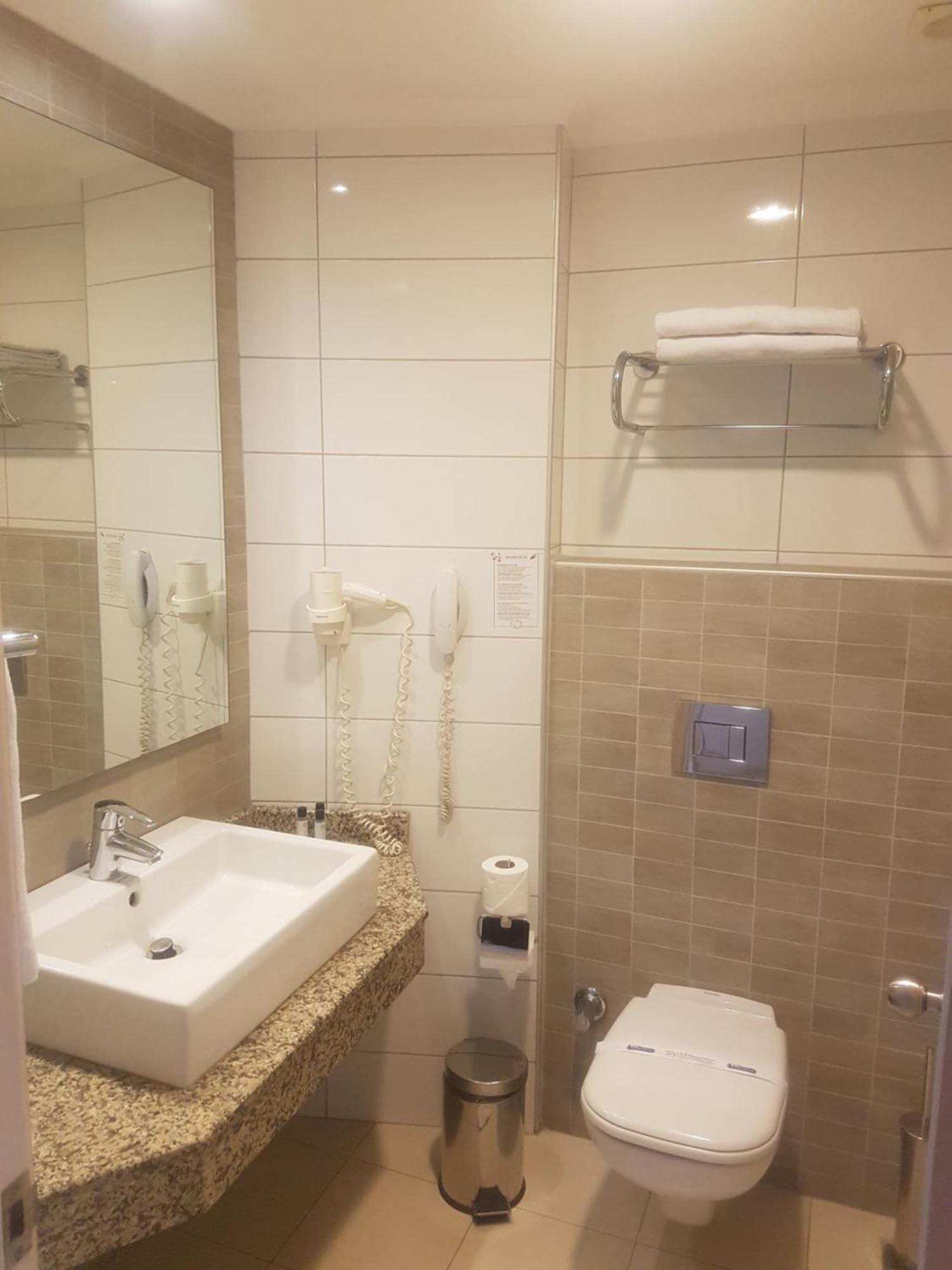 Standard Double or Twin Room Sea Side