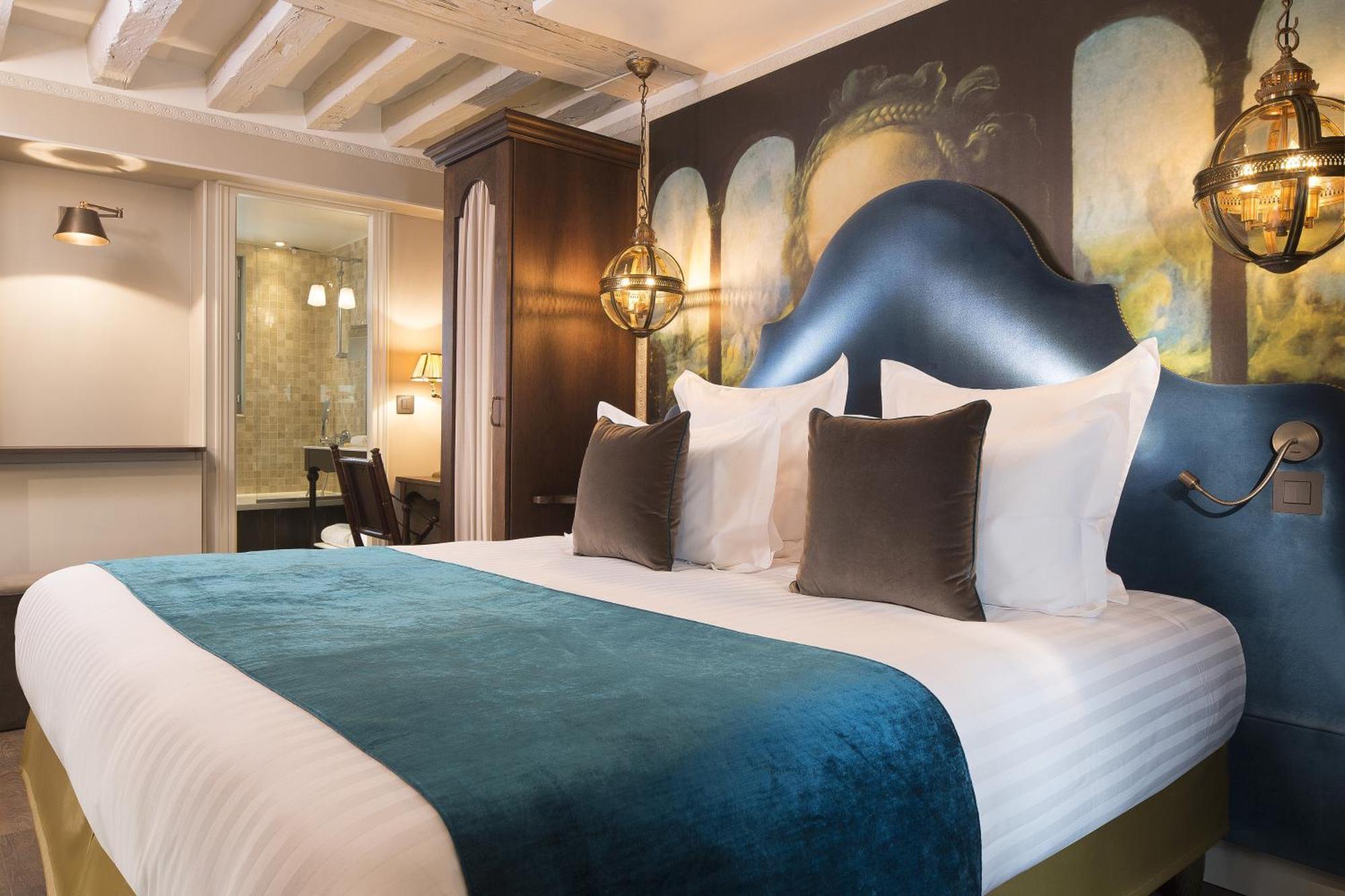 Deluxe Room spa access