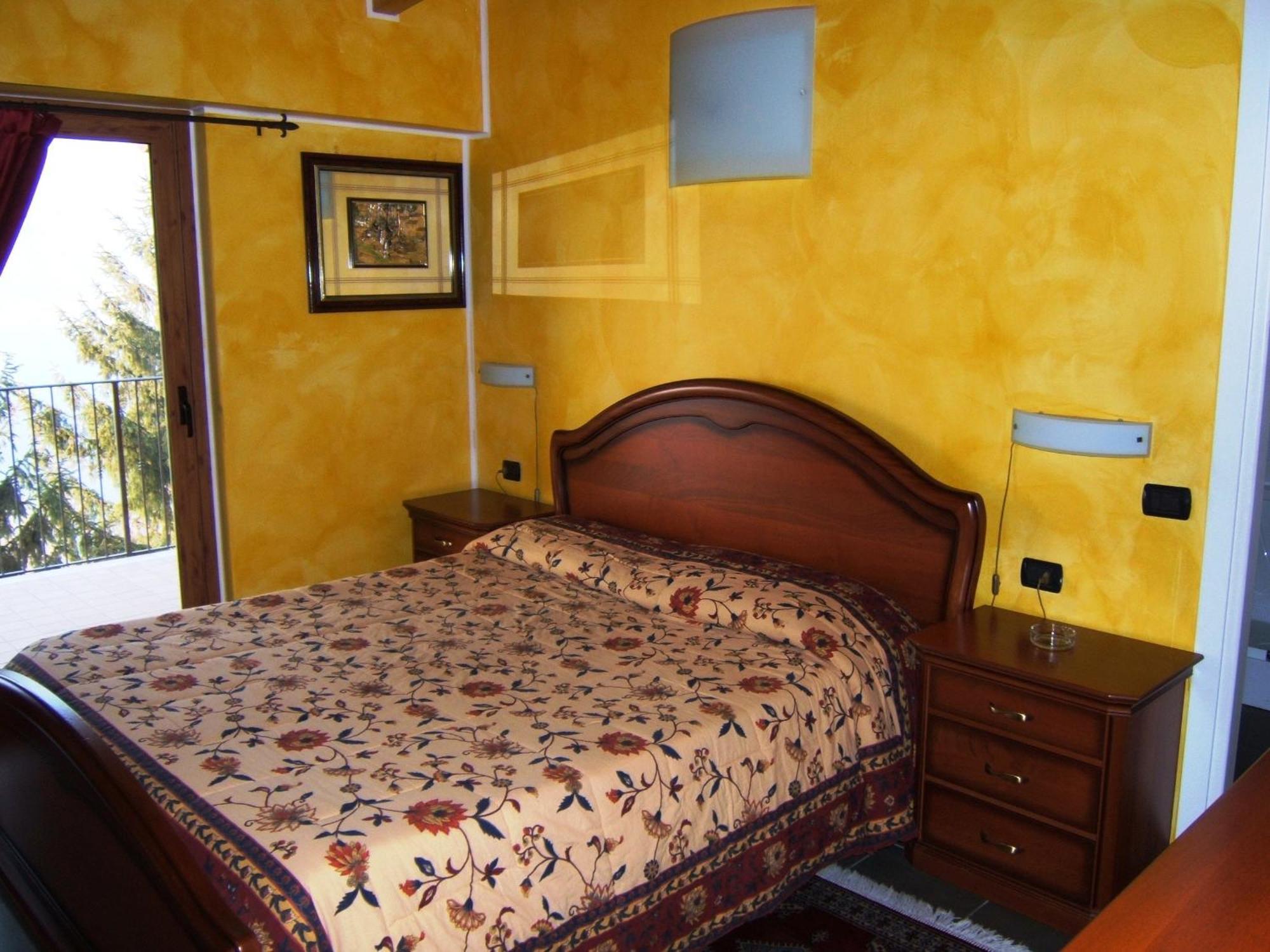 Double Room Lake View
