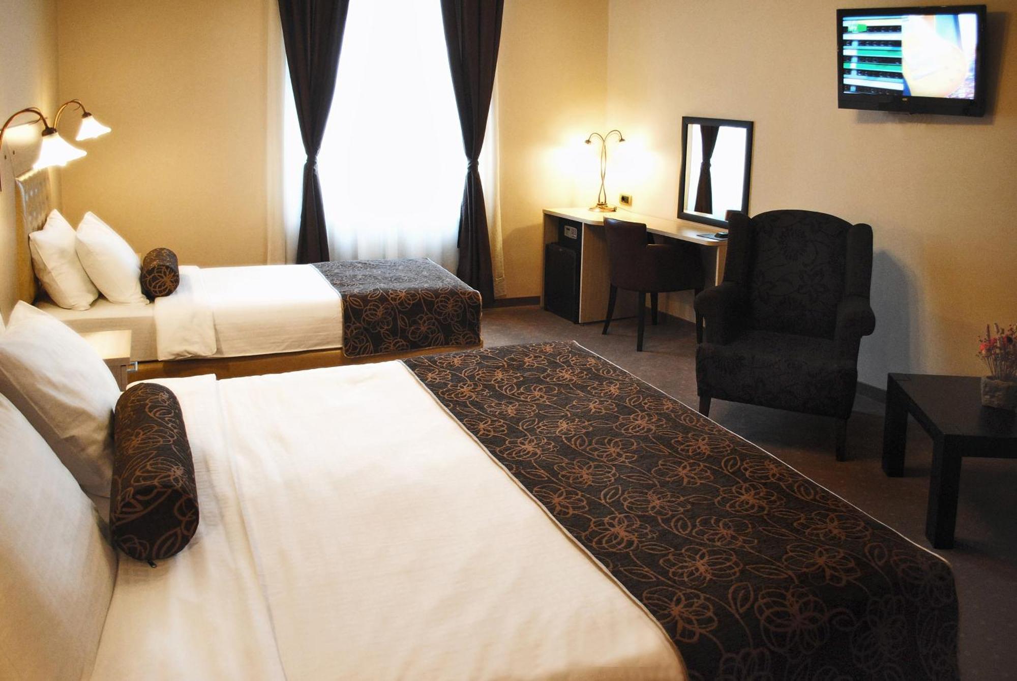 Superior Triple Room