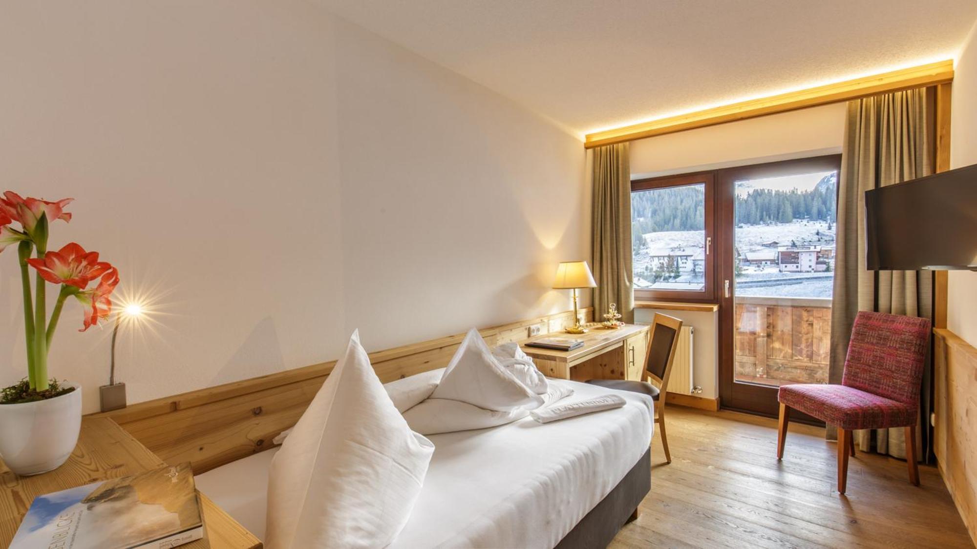 Single Room,150693136:JPEG