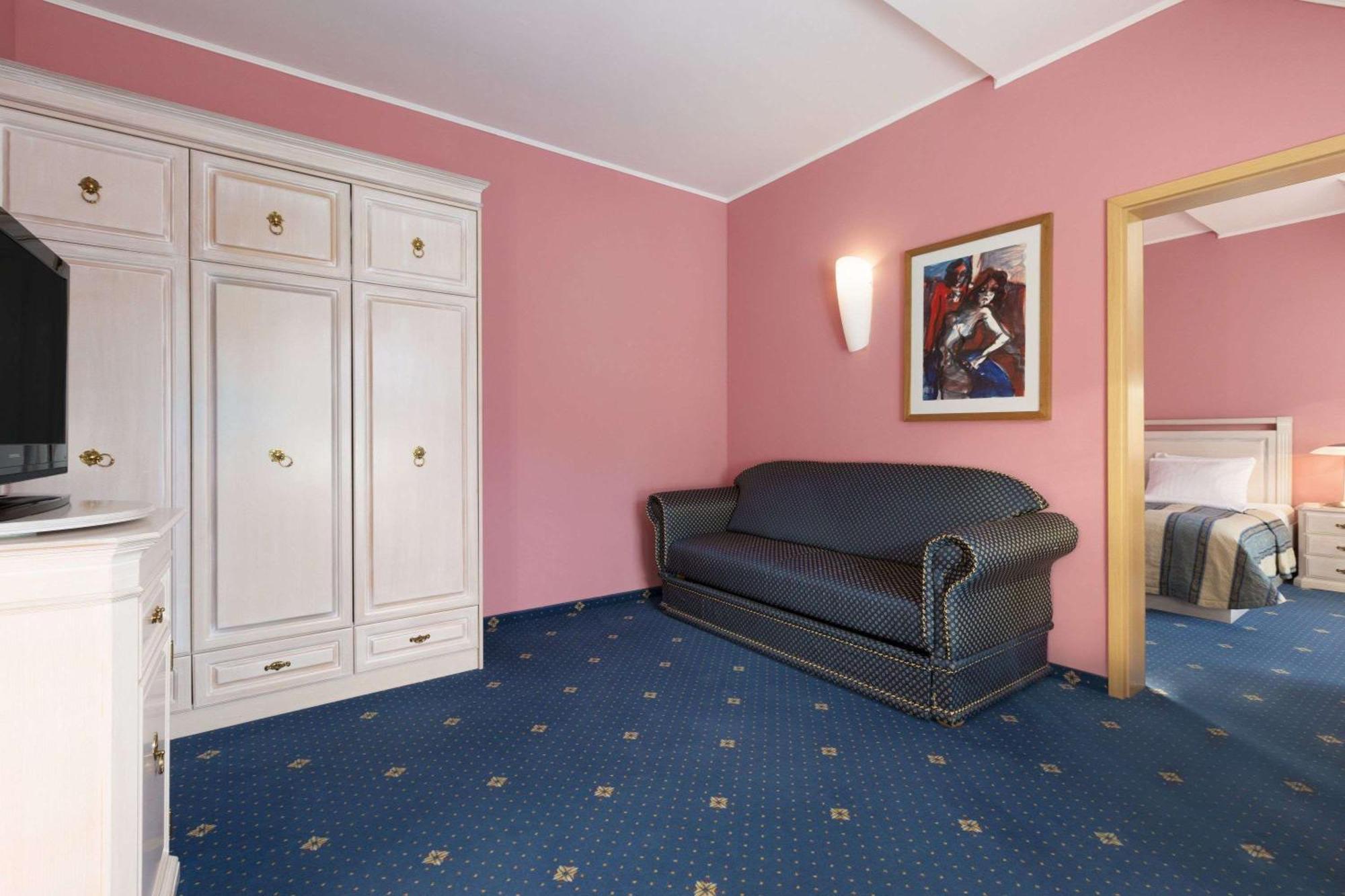 King Suite
