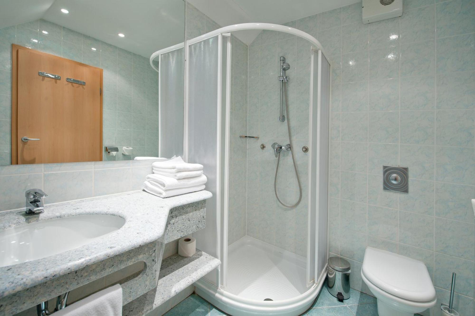 Standard Room One King Bed or Two Twin Beds