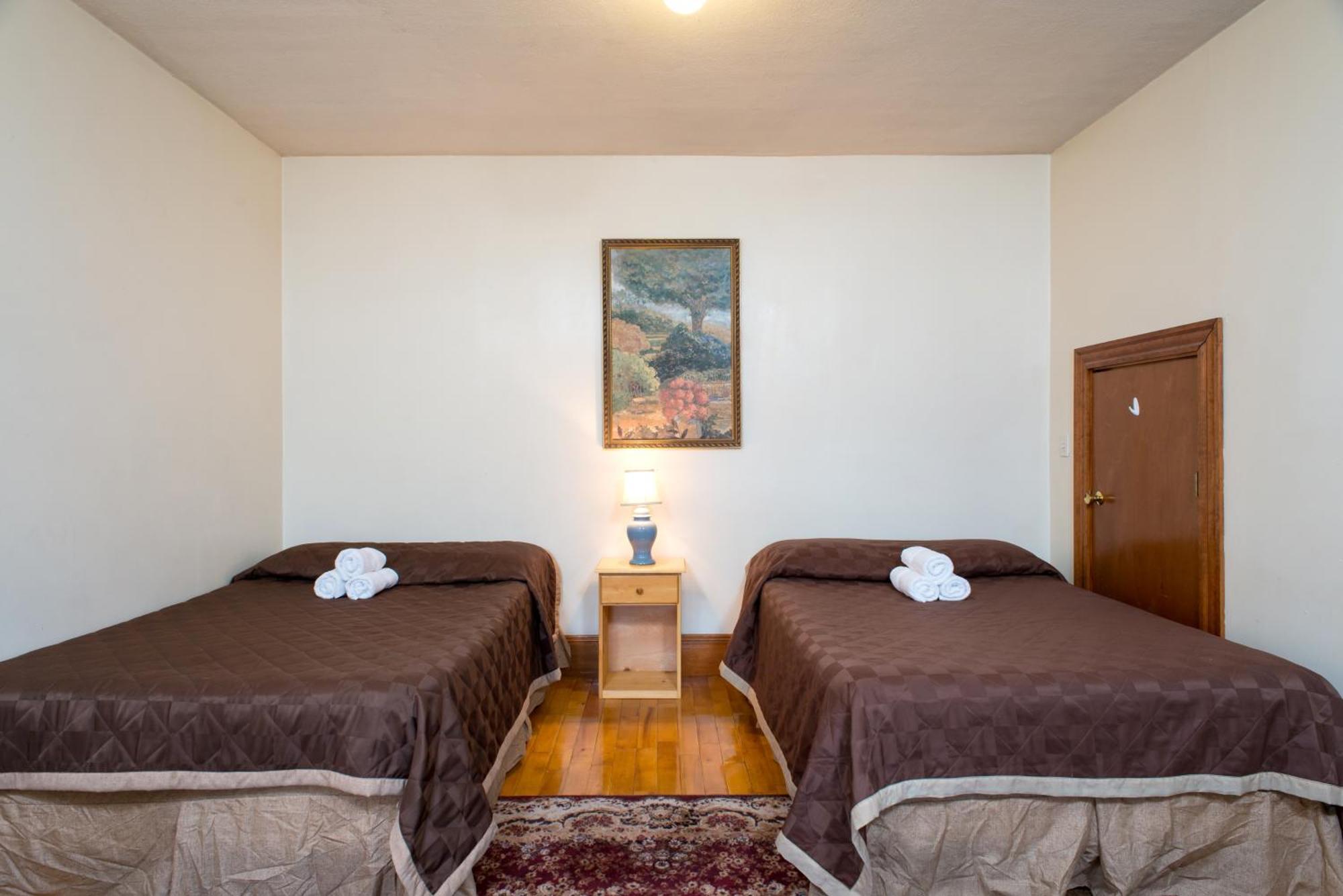 Double Room Private Bathroom