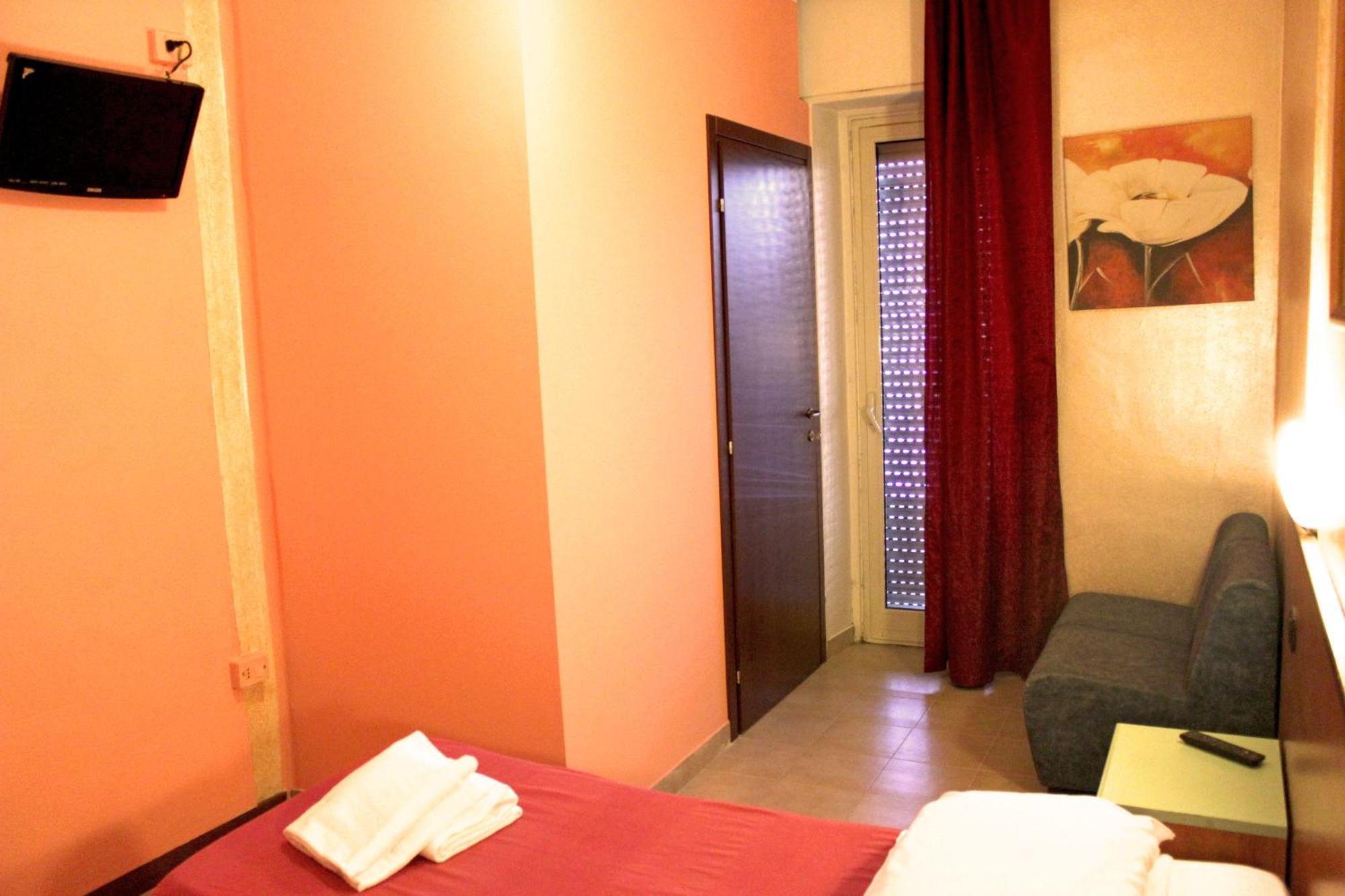 Double Room Private Bathroom