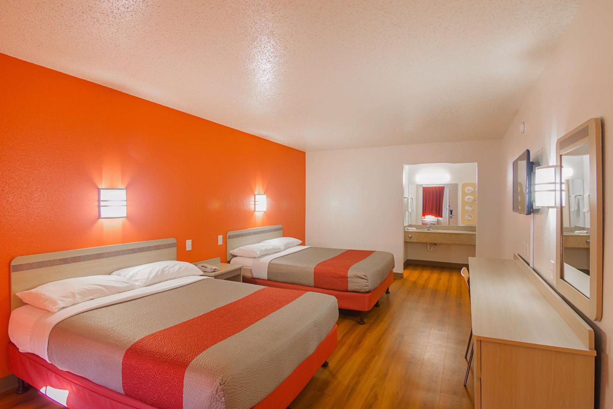 Queen Room Two Queen Beds Disability Access
