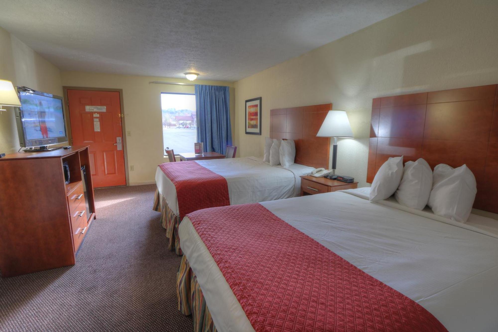 Queen Room with Two Queen Beds - Non-Smoking,1210695643:JPEG
