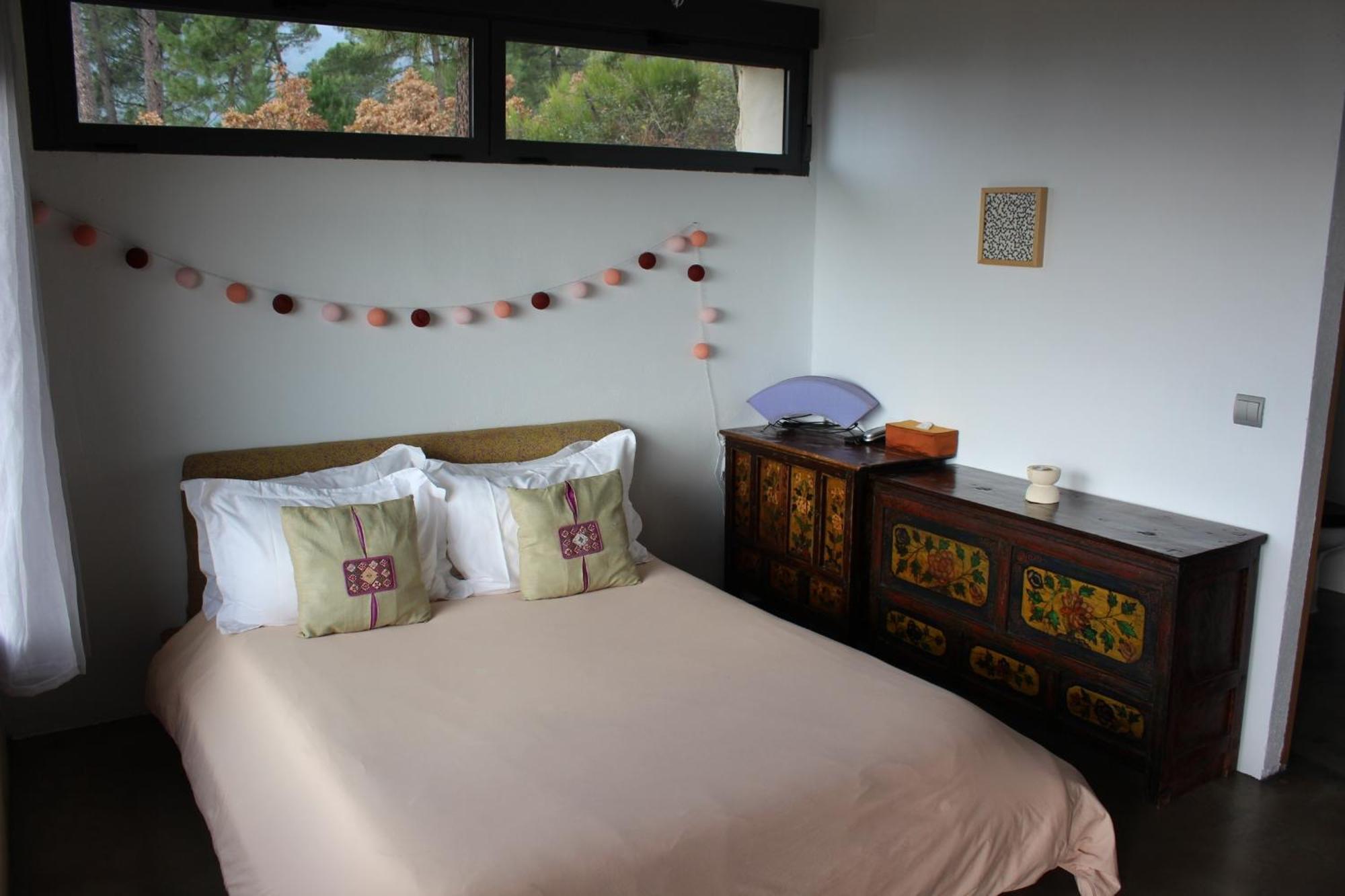 Double Room with Mountain View,704893399:JPEG