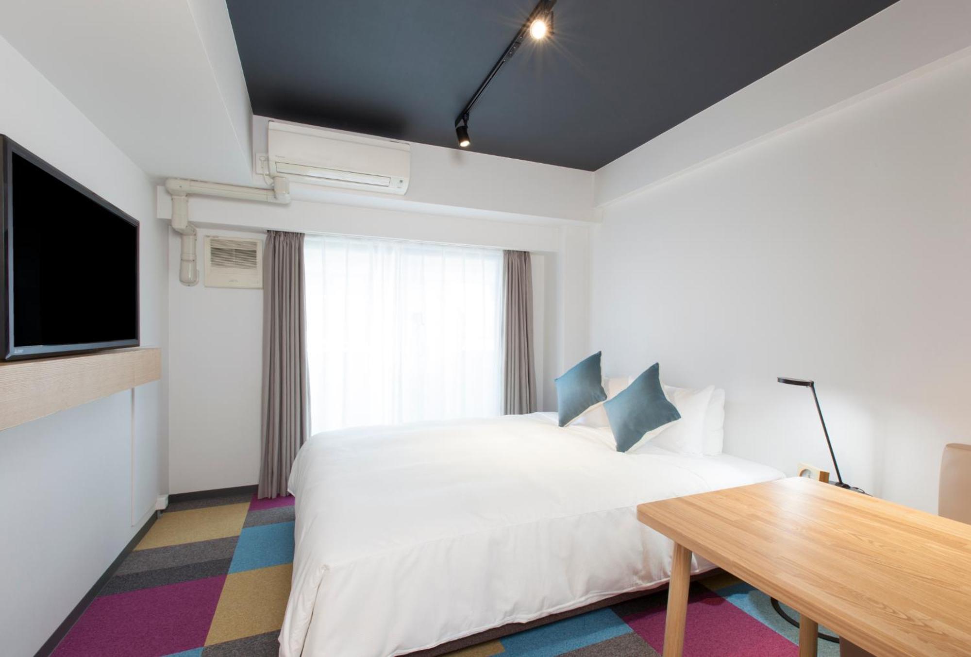 Comfort Double < Washer or Dryer Mini-Kitchen> 1–2 guests Non-Smoking