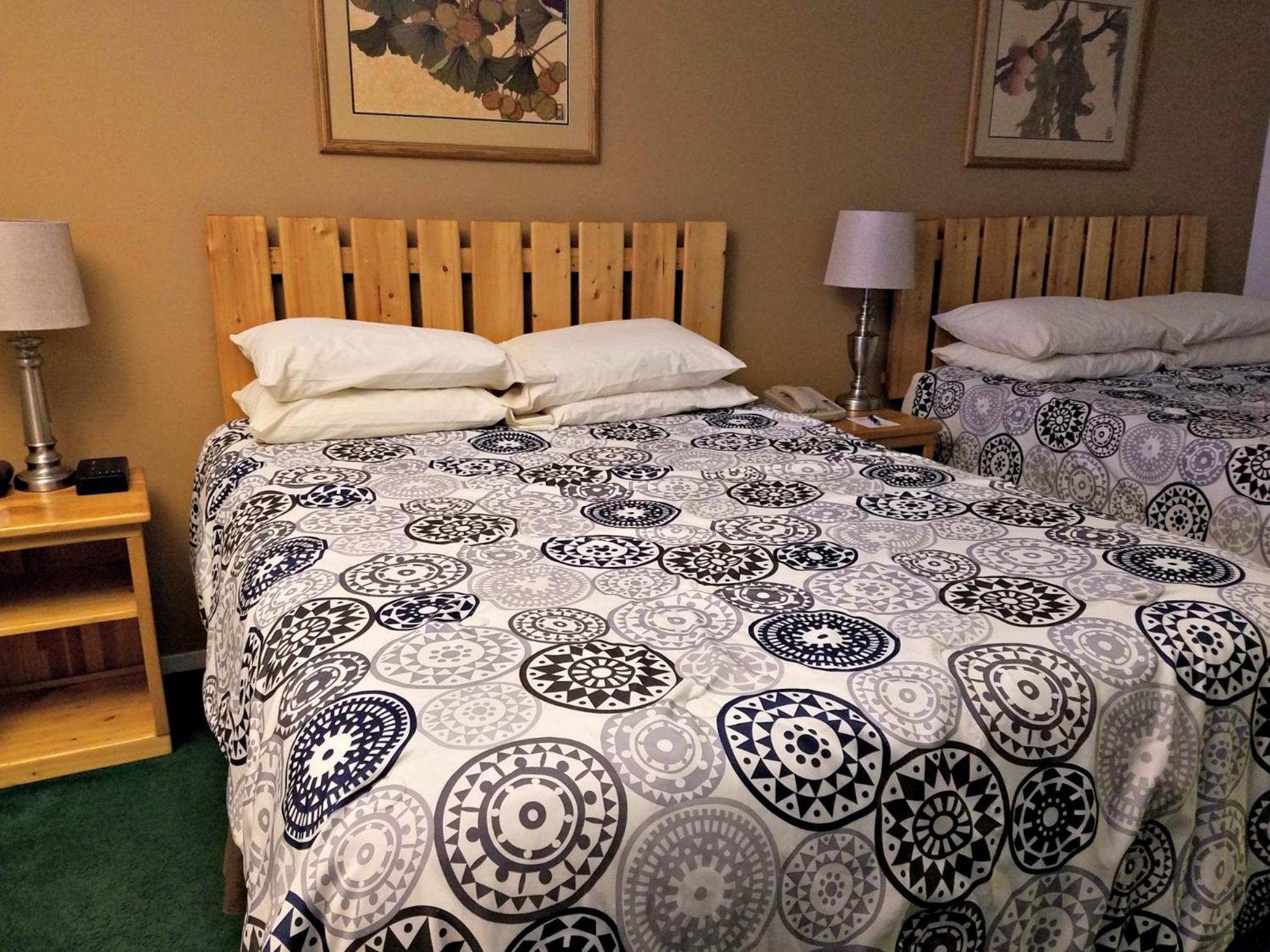 Queen Room Two Queen Beds