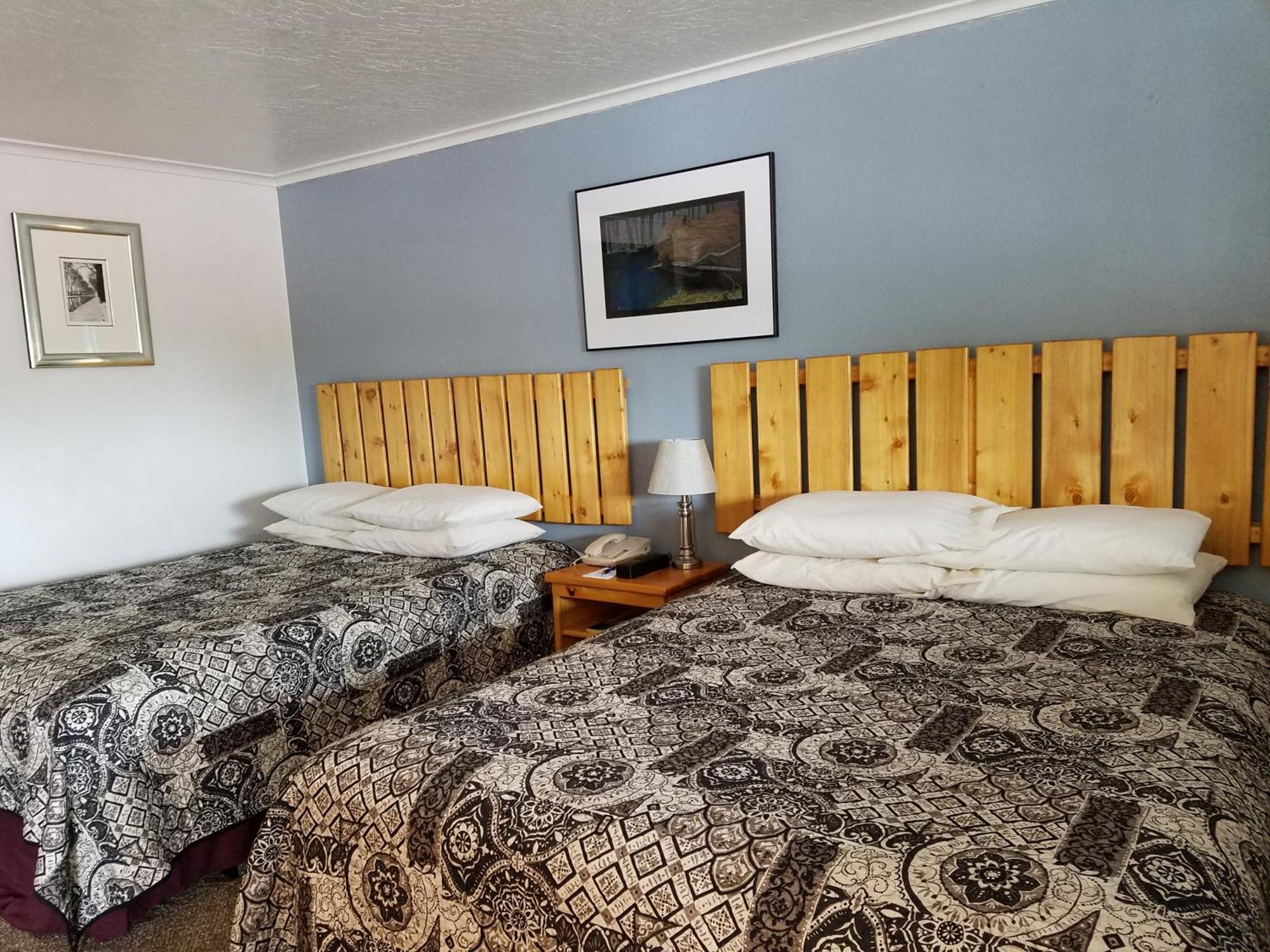 Queen Room Two Queen Beds
