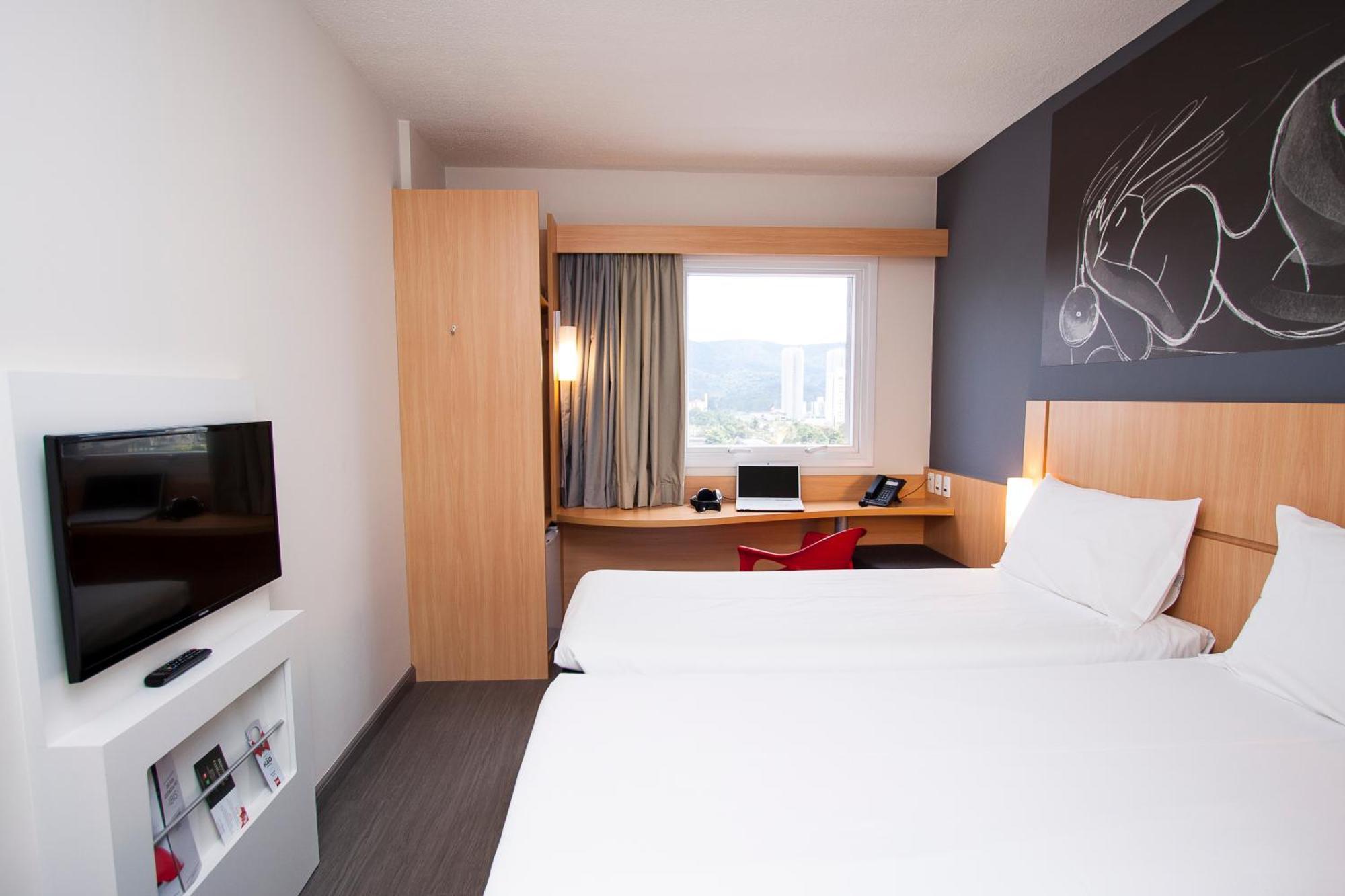 Standard Apartment Two Single Beds