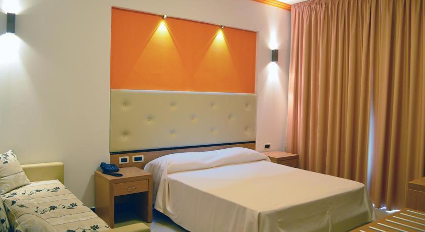 Deluxe Double or Twin Room Balcony