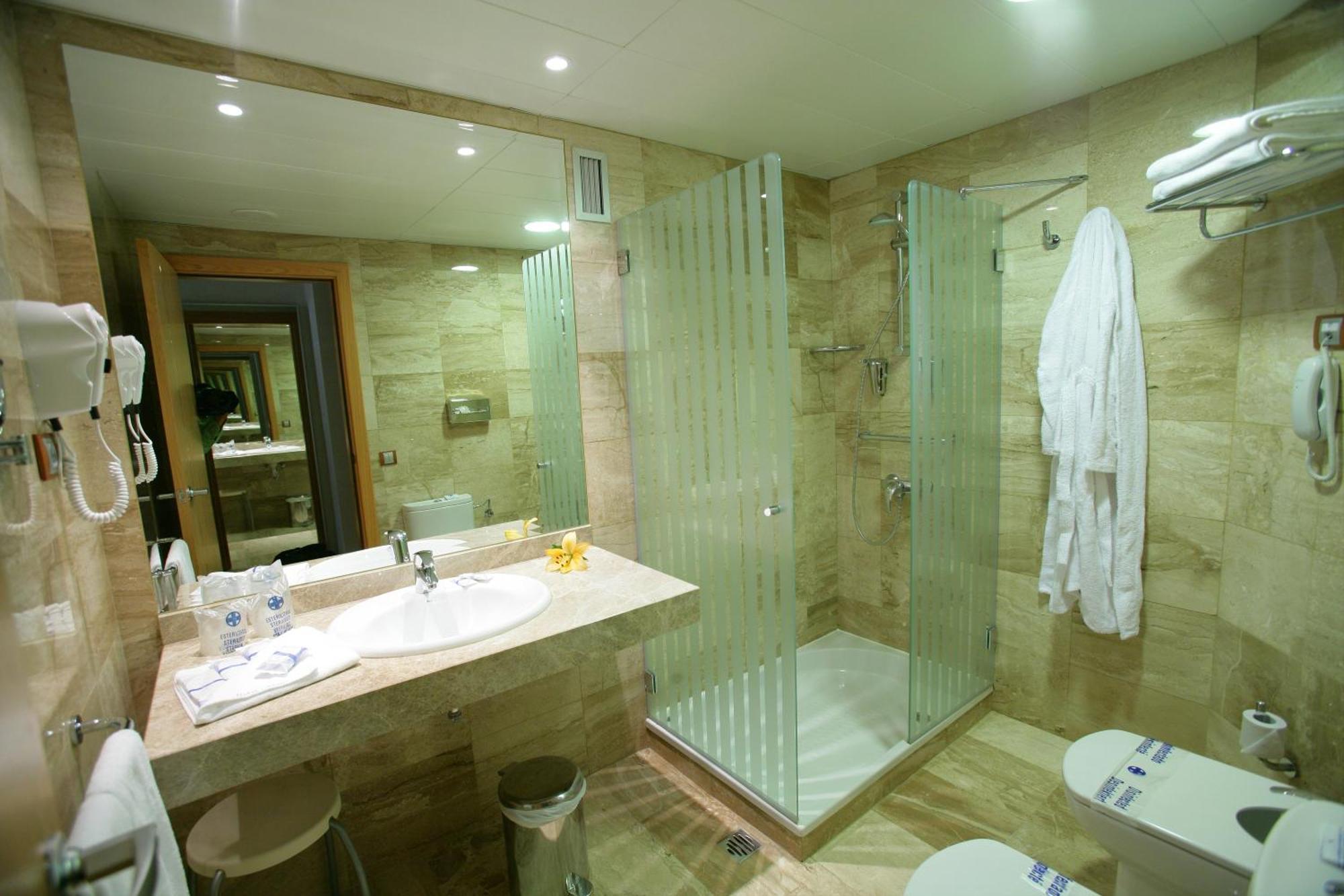 Double or Twin Room,925692271:JPEG