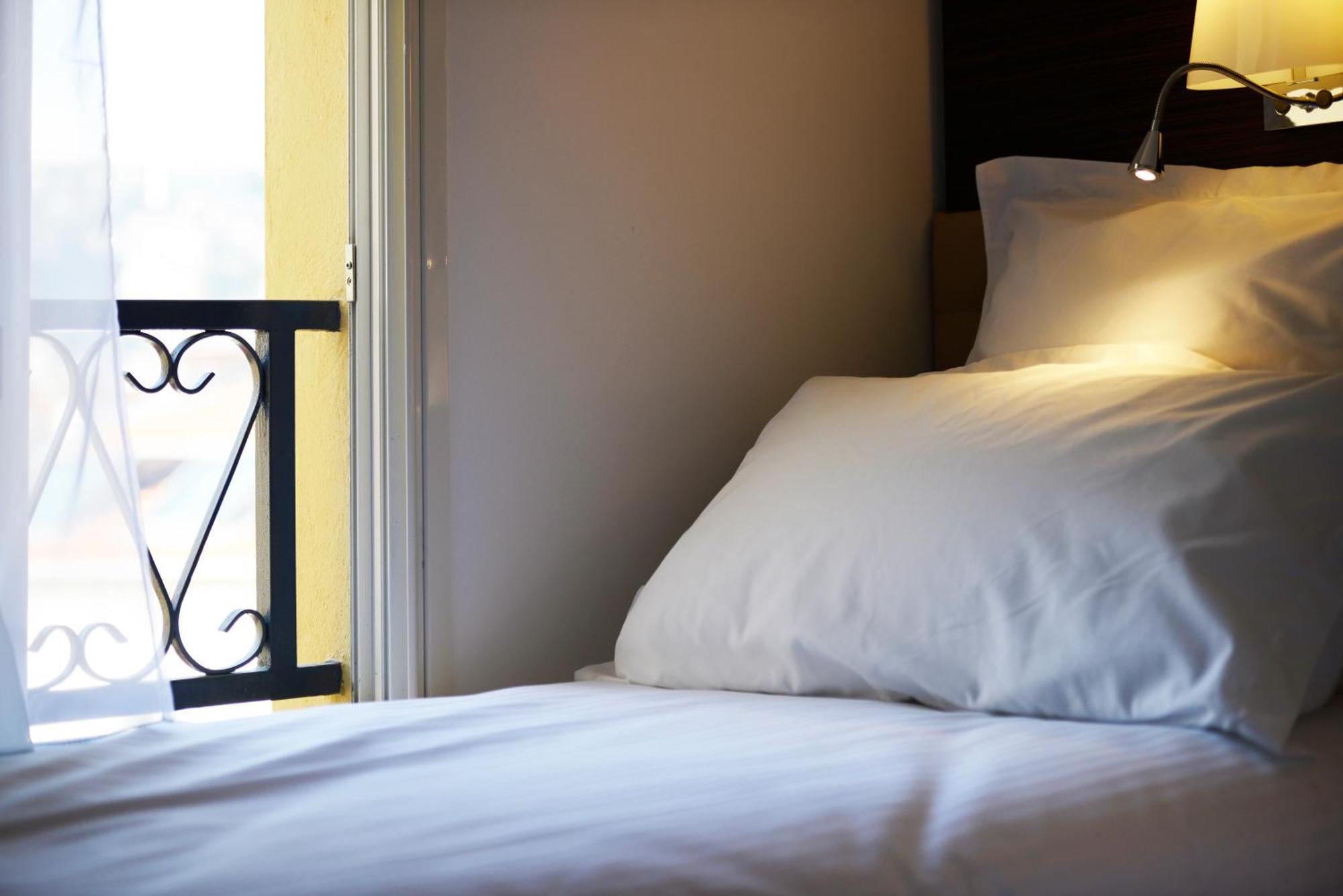 Small Single Room (1 Adult),773247727:JPEG