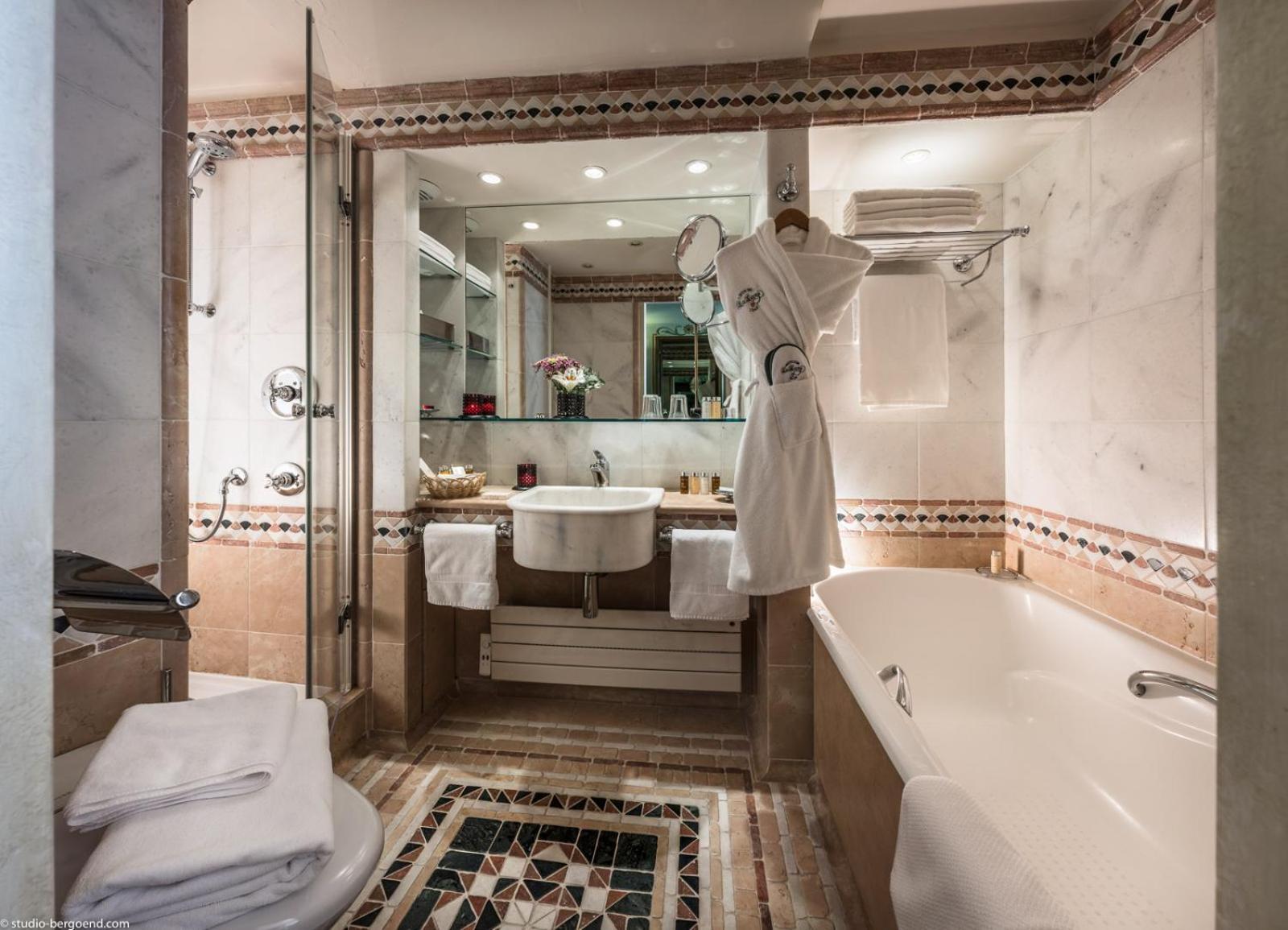 Classic Double Room with view and balcony