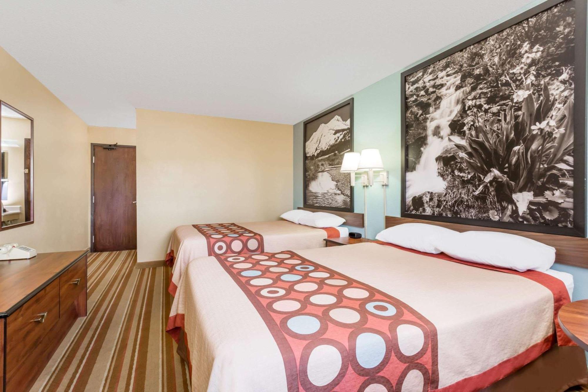 Double Room Two Double Beds Non-Smoking
