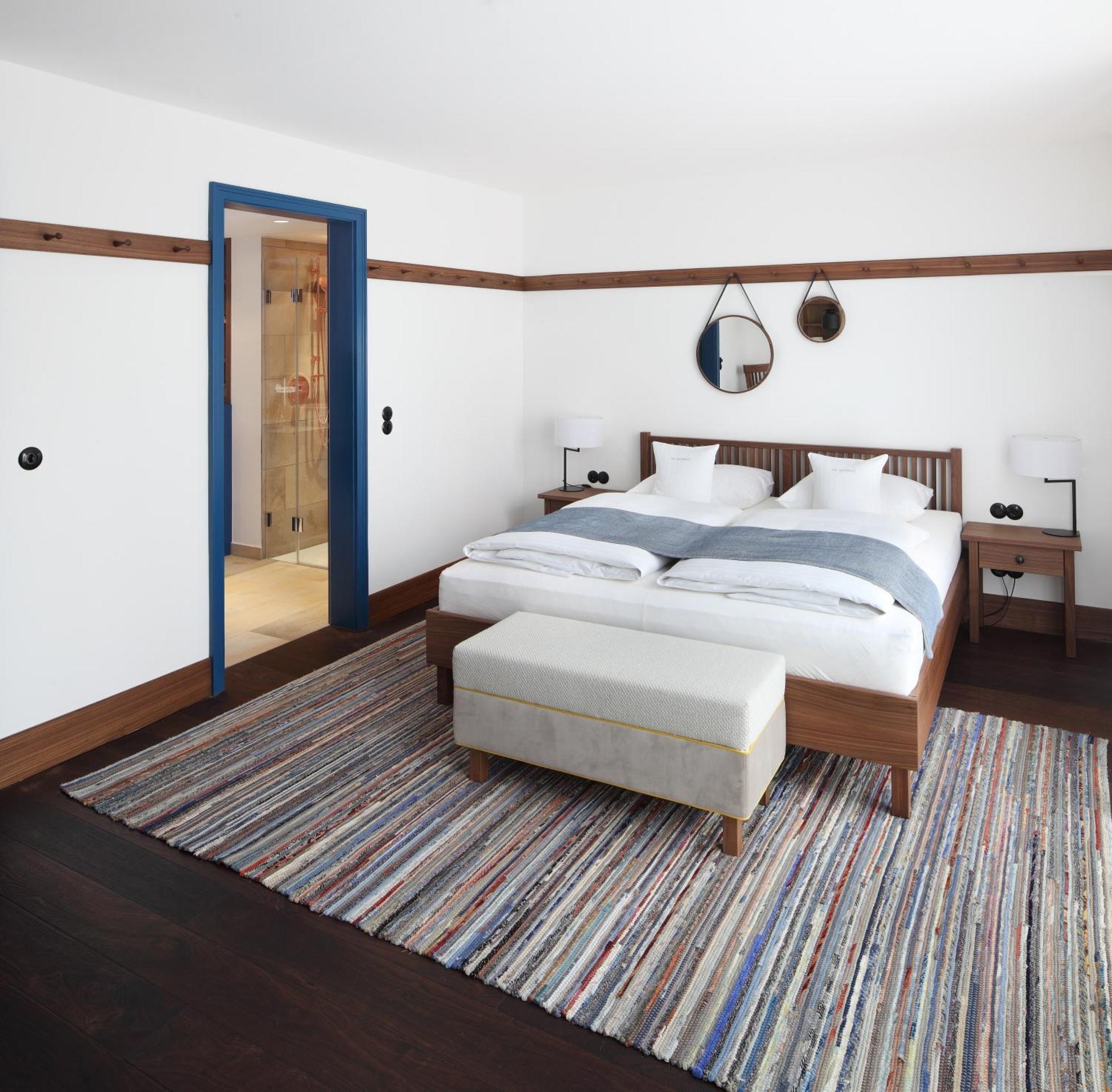 Double Room Building Quirin