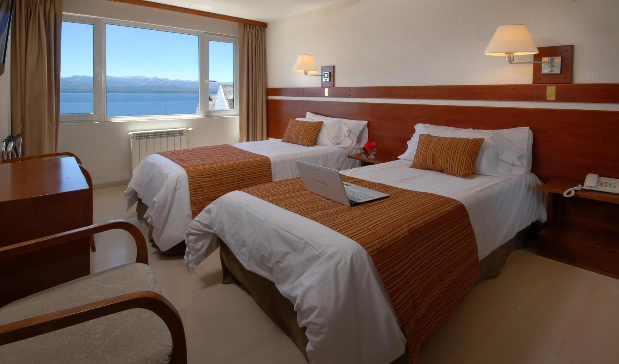 Double or Twin Room Lake View