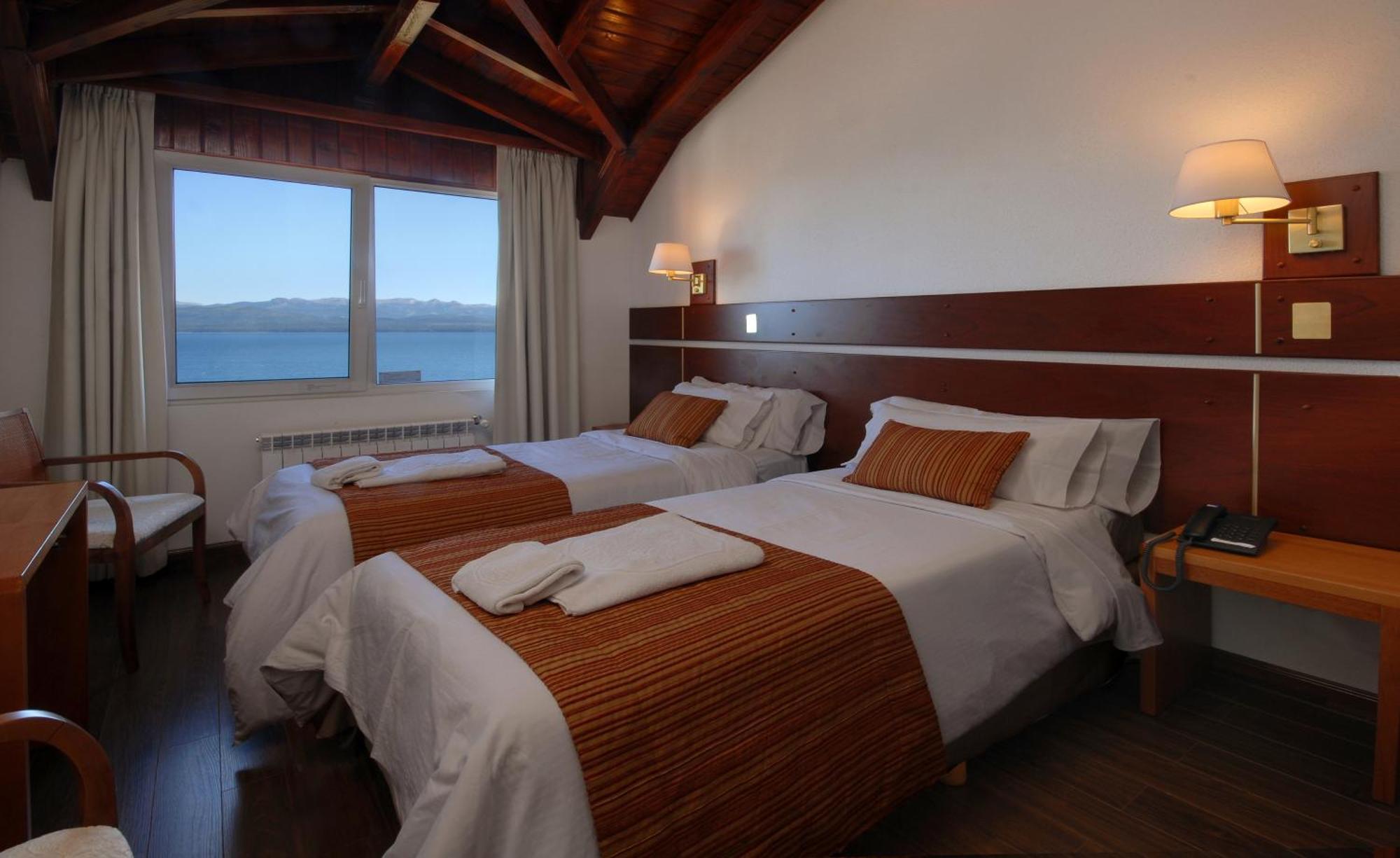 Double or Twin Room Lake View
