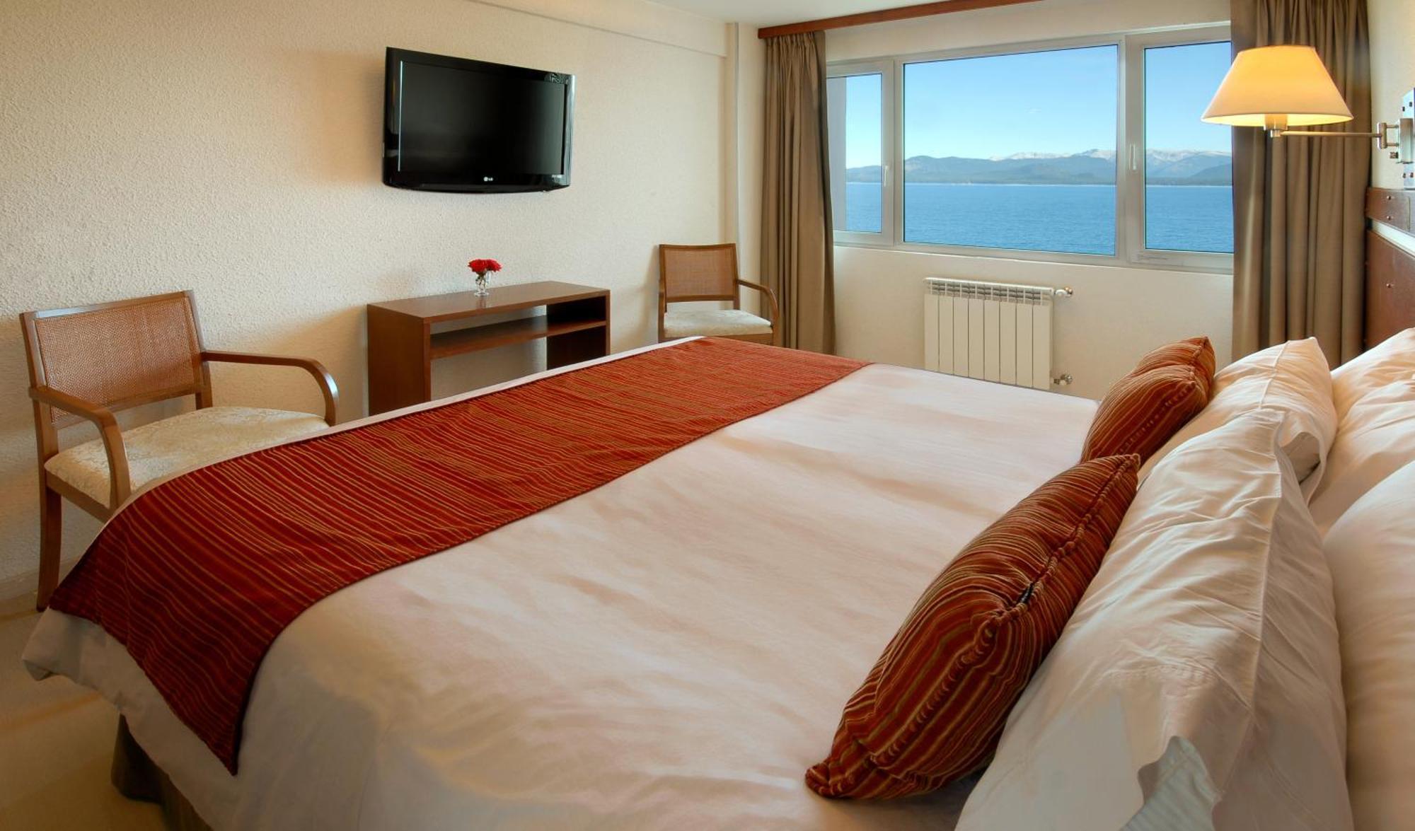 Double or Twin Room Lake View