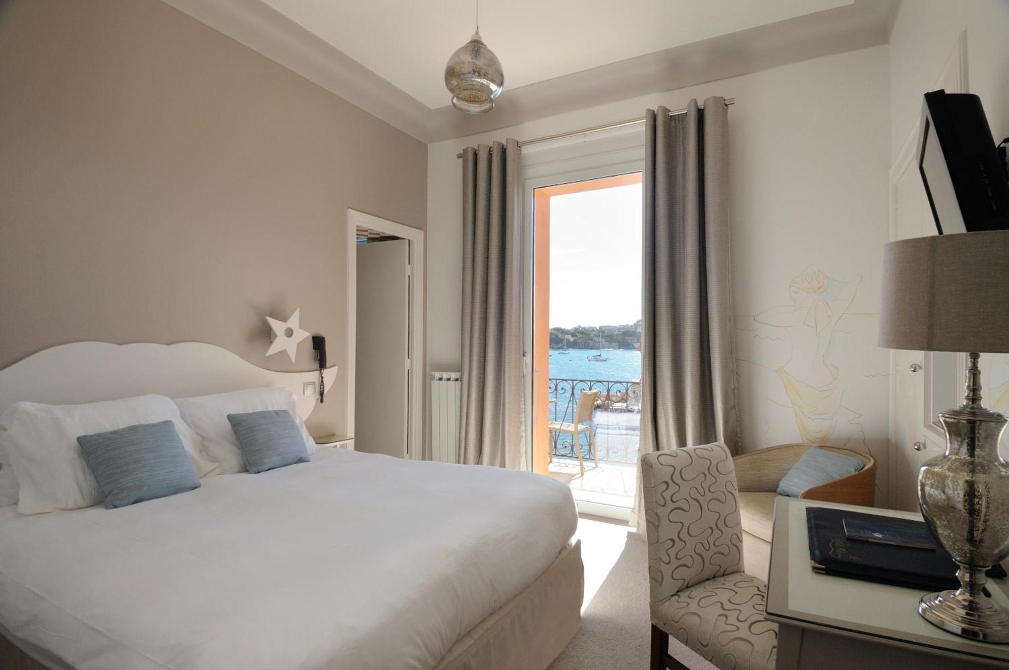 Comfort Double Room Balcony front Sea View