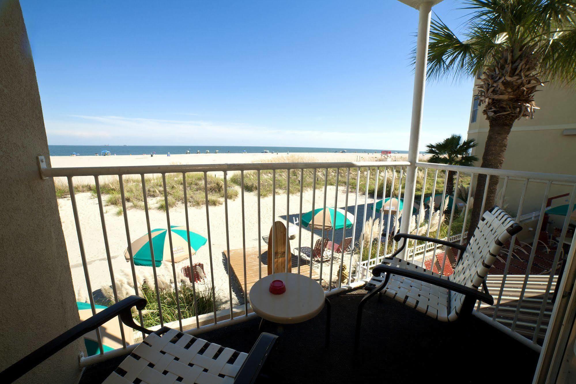 Deluxe King Room with Ocean Front View