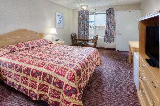 King Room - Non-Smoking