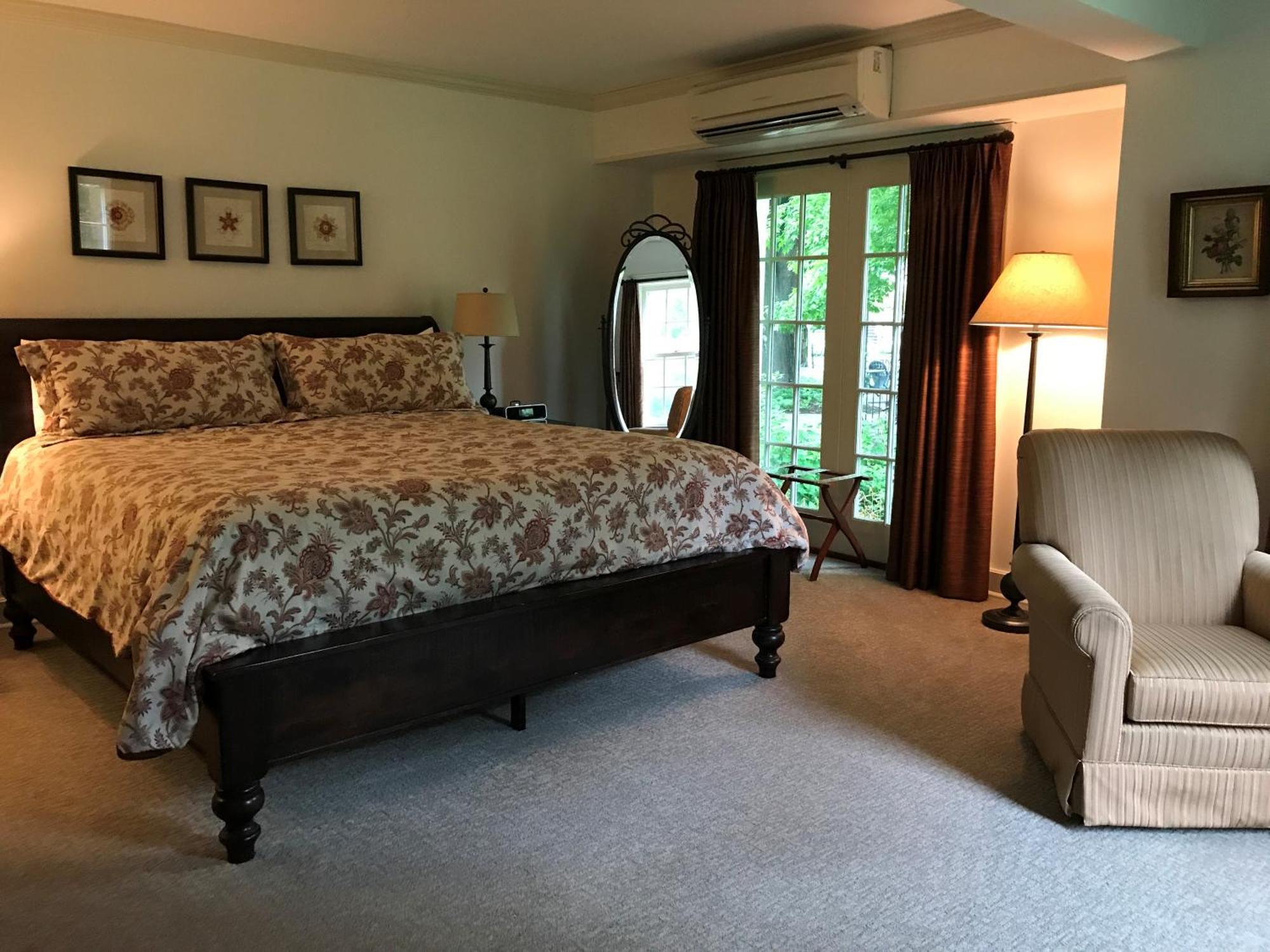 Superior King Room