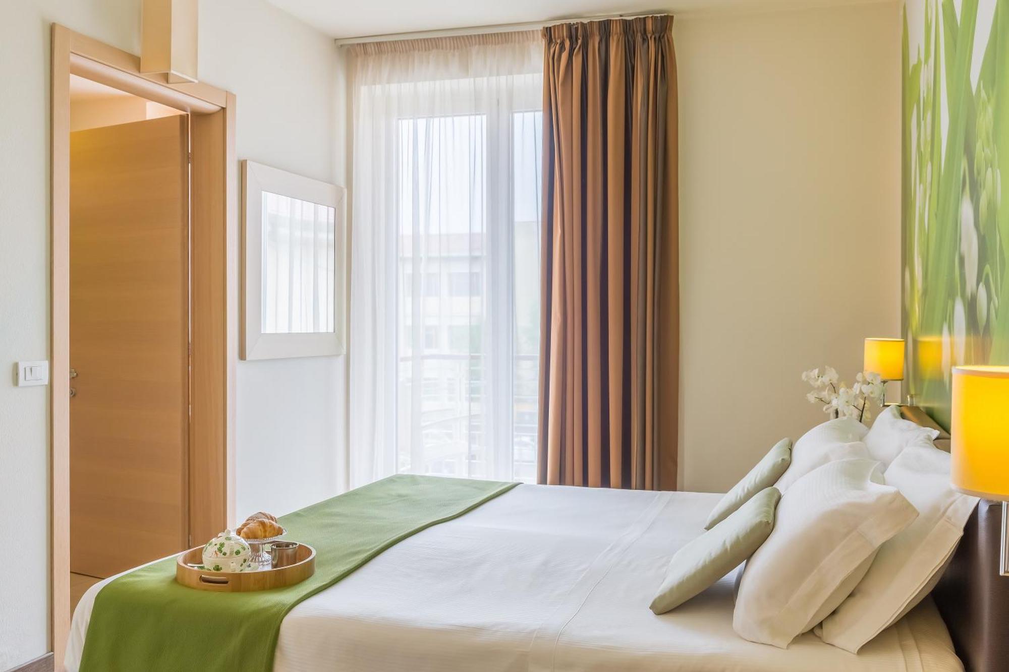 Double Room Balcony,303335952:JPEG