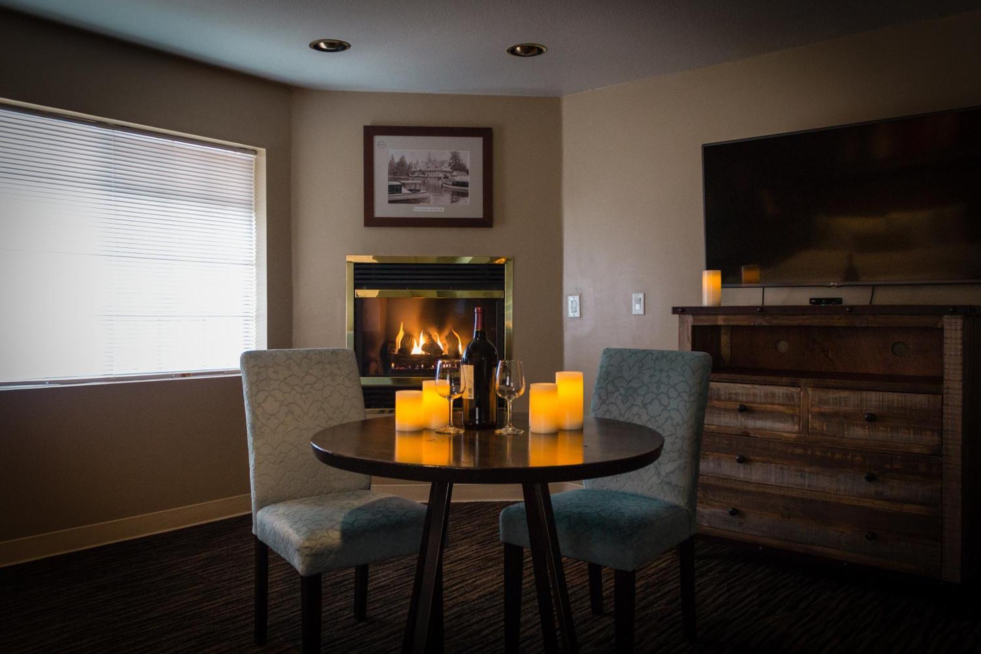 King Suite Fireplace