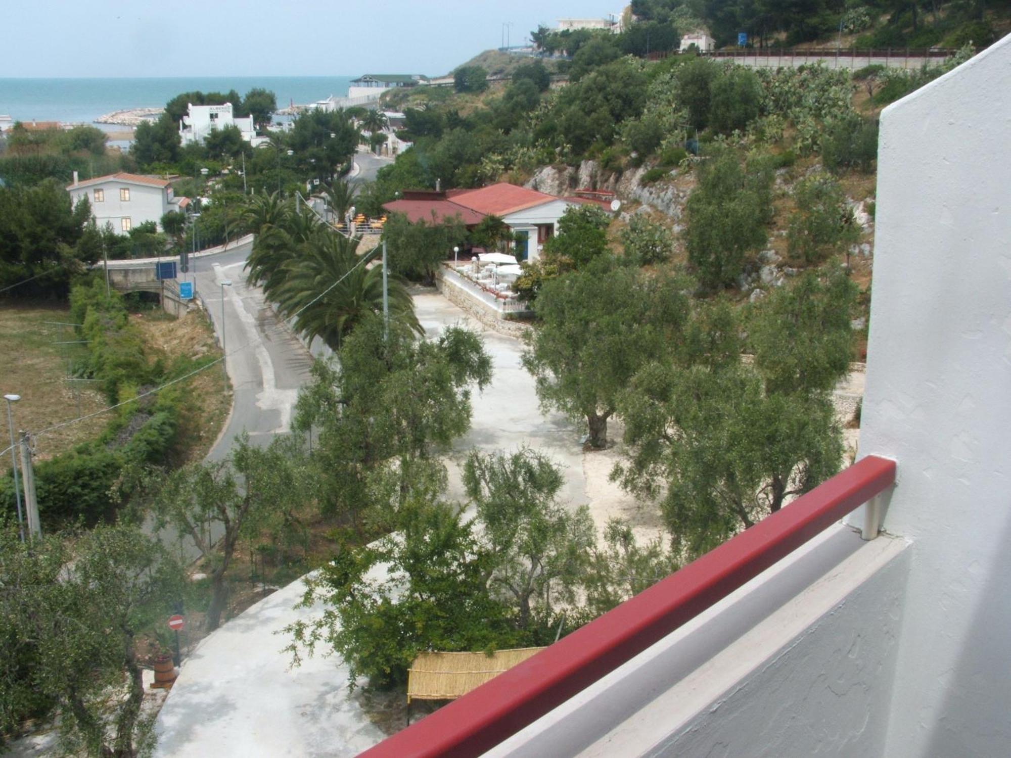 Double or Twin Room Sea View