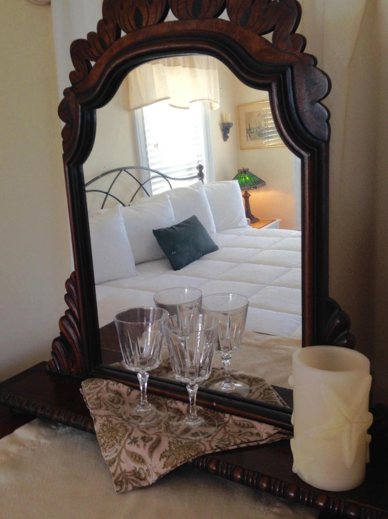 Shelter Island Room King Waterfront