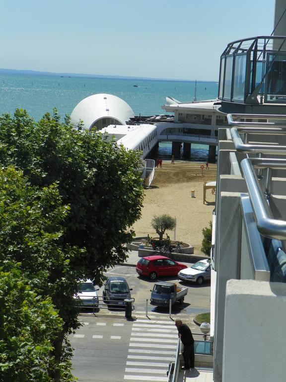 Camera Standard Matrimoniale/Doppia con Letti Singoli con Balcone, Vista Mare Parziale e Accesso Spiaggia