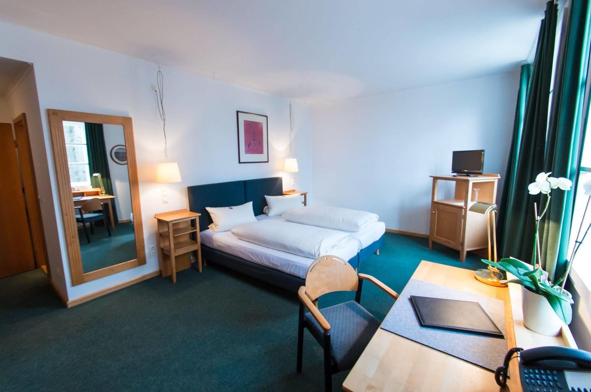 Standard Einzelzimmer mit Dusche