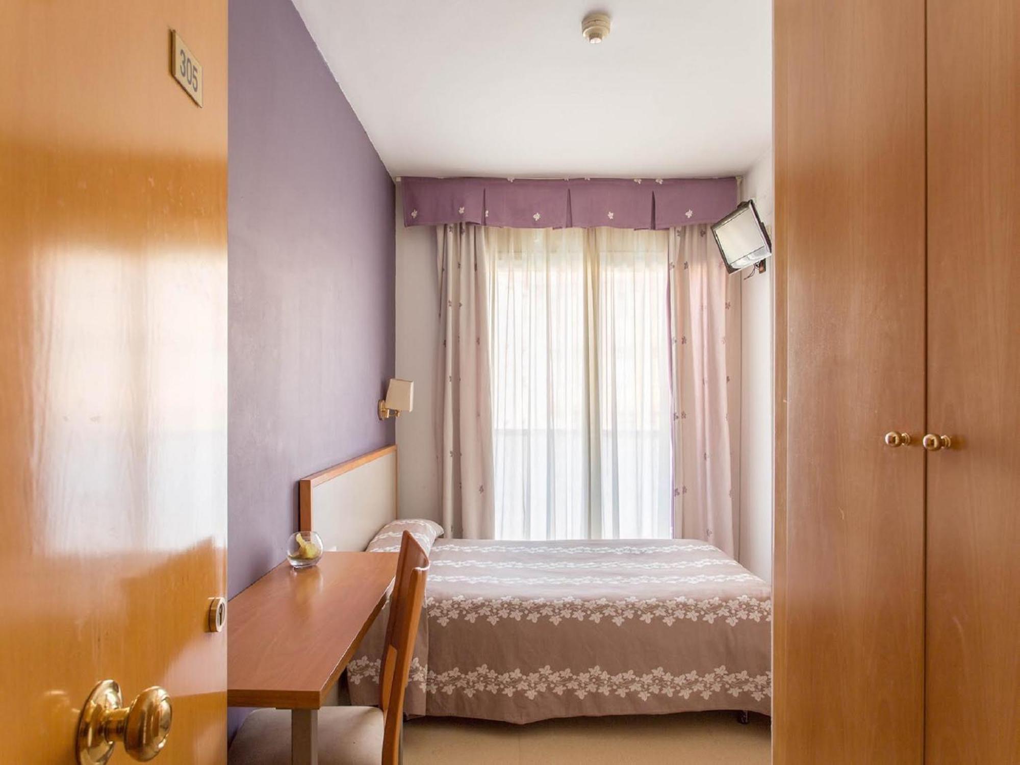 Single Room Balcony