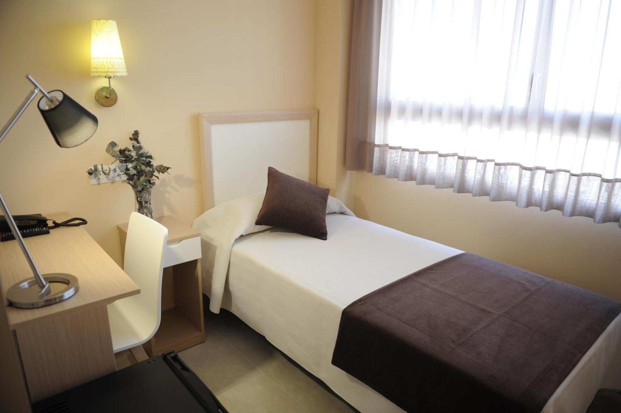 Single Room,1583688865:JPEG