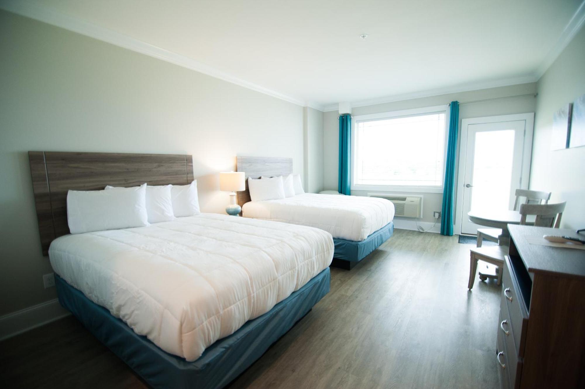 Inlet Two Queen Room