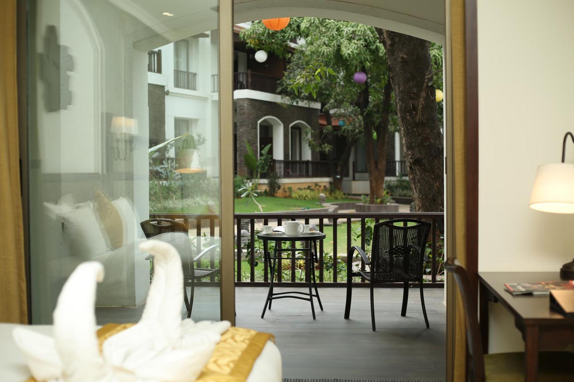 Cypress Suite Complimentary Hi Tea Signature Activities & Experiences on Buffet Meals & Spa
