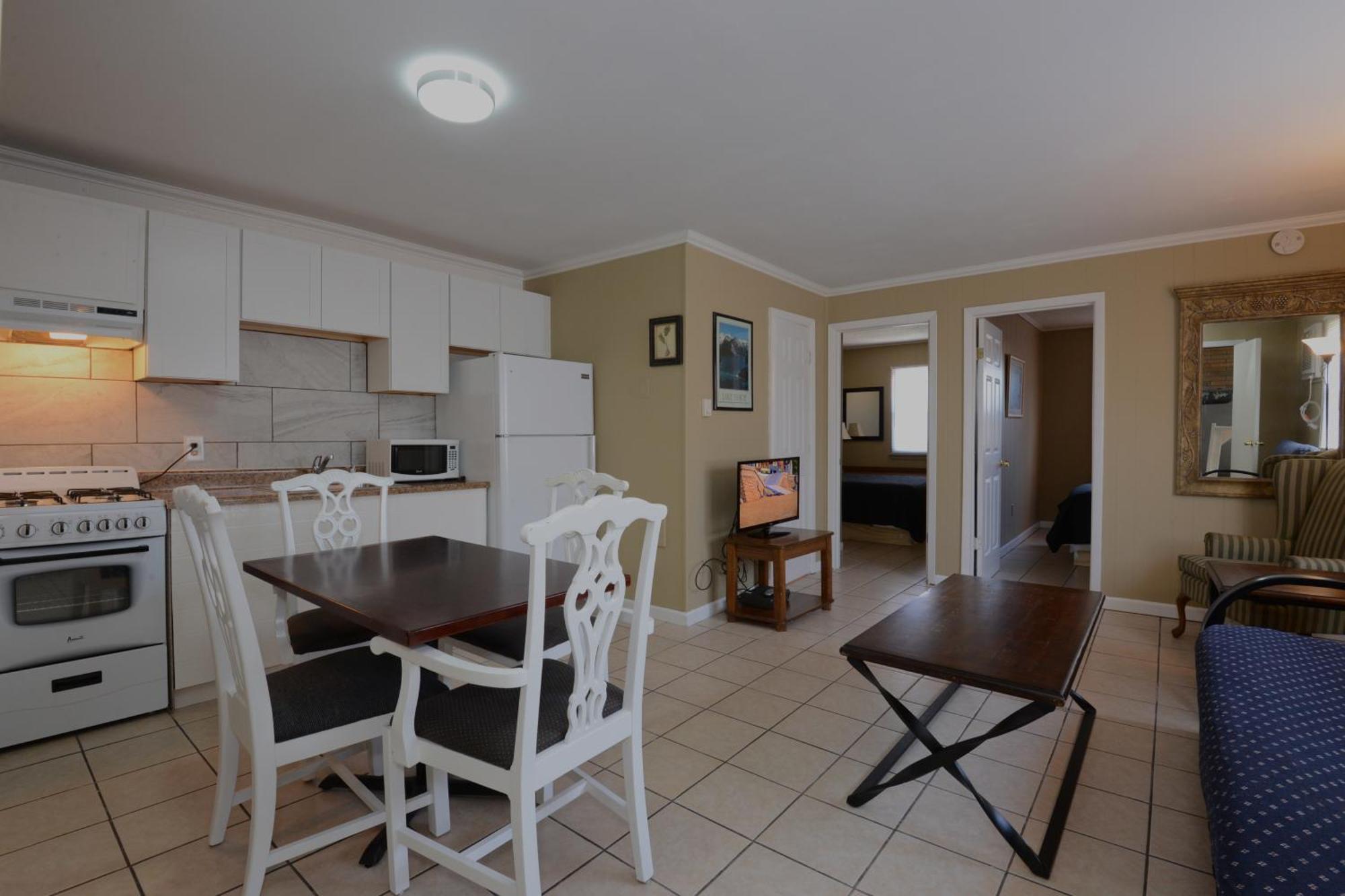 Two-Bedroom Apartment,711068290:JPEG