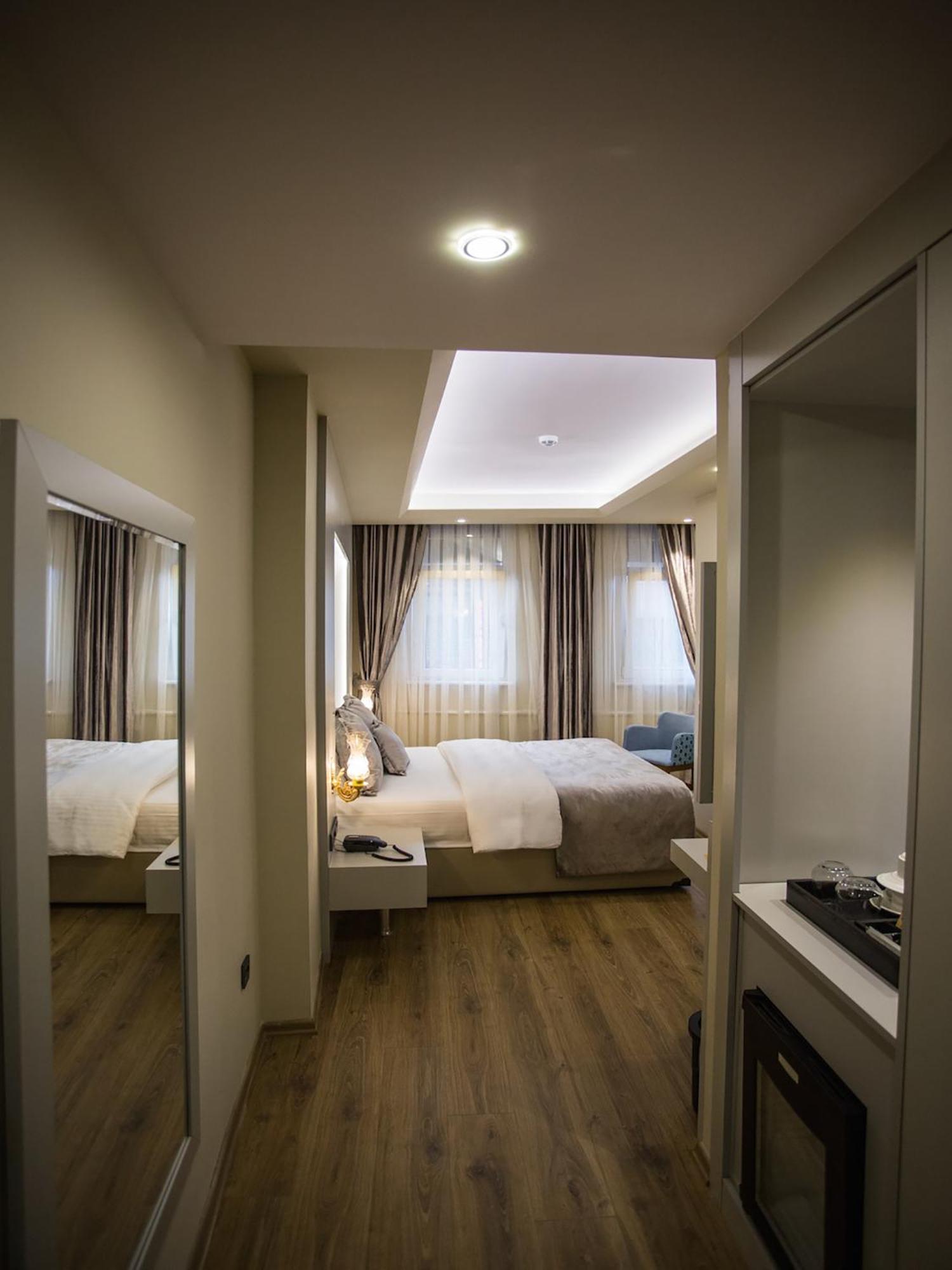 Deluxe Family Suite