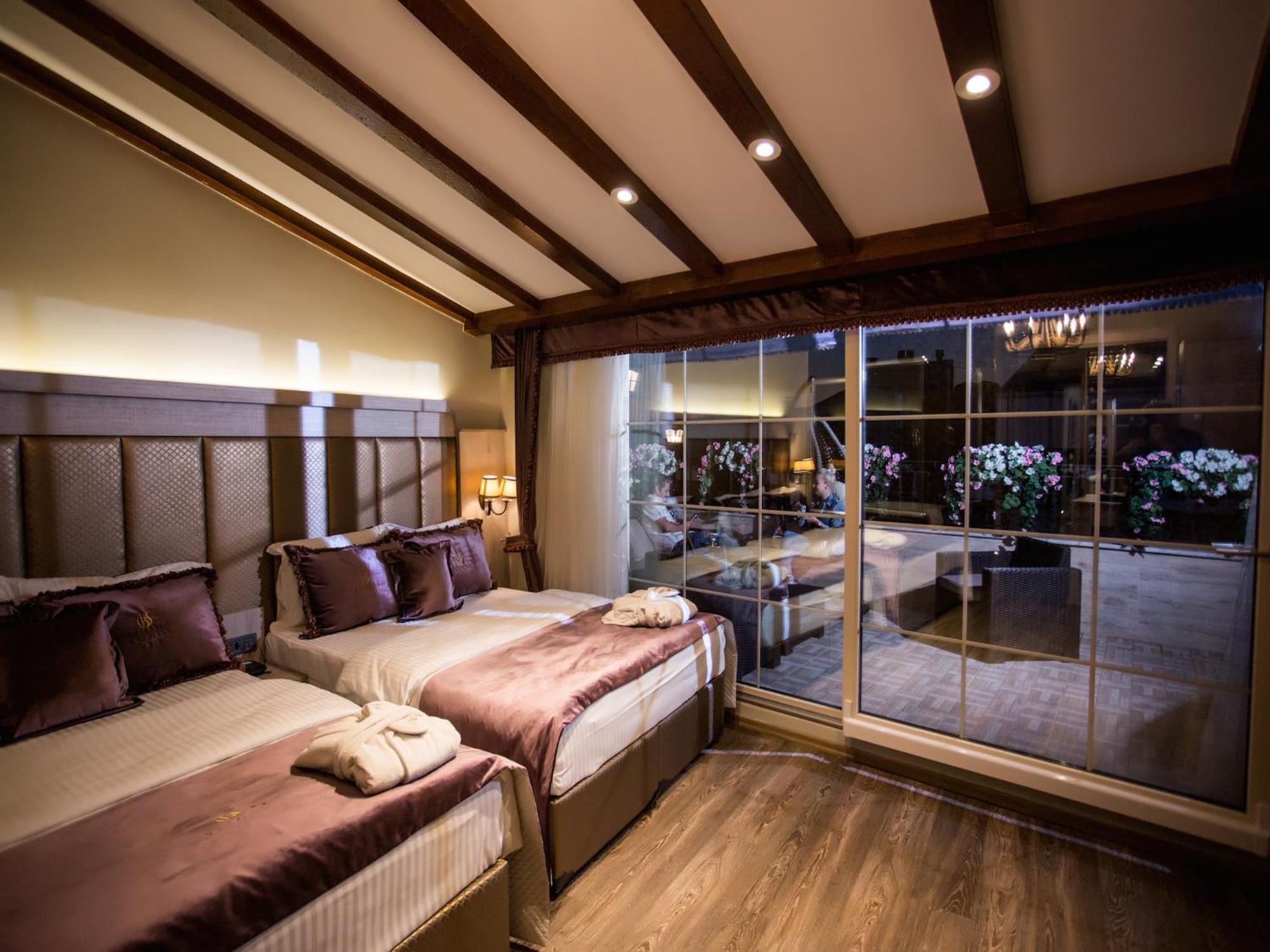 Executive Terrace Suite Jacuzzi