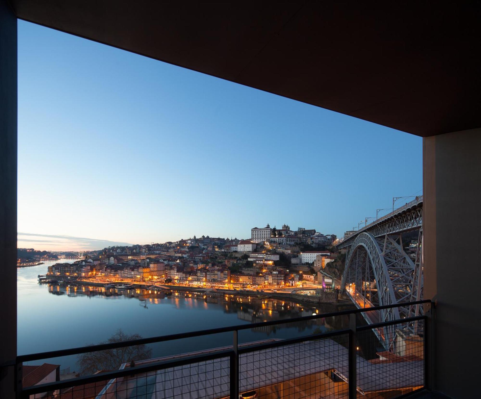 Penthouse Apartment River view