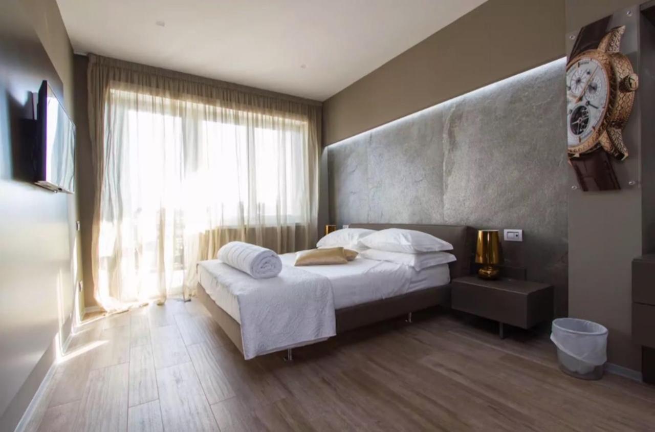 Deluxe Double Room Bath