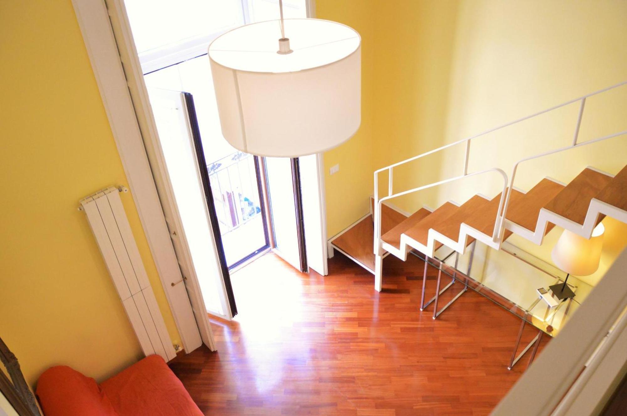 Studio Balcony Split Level
