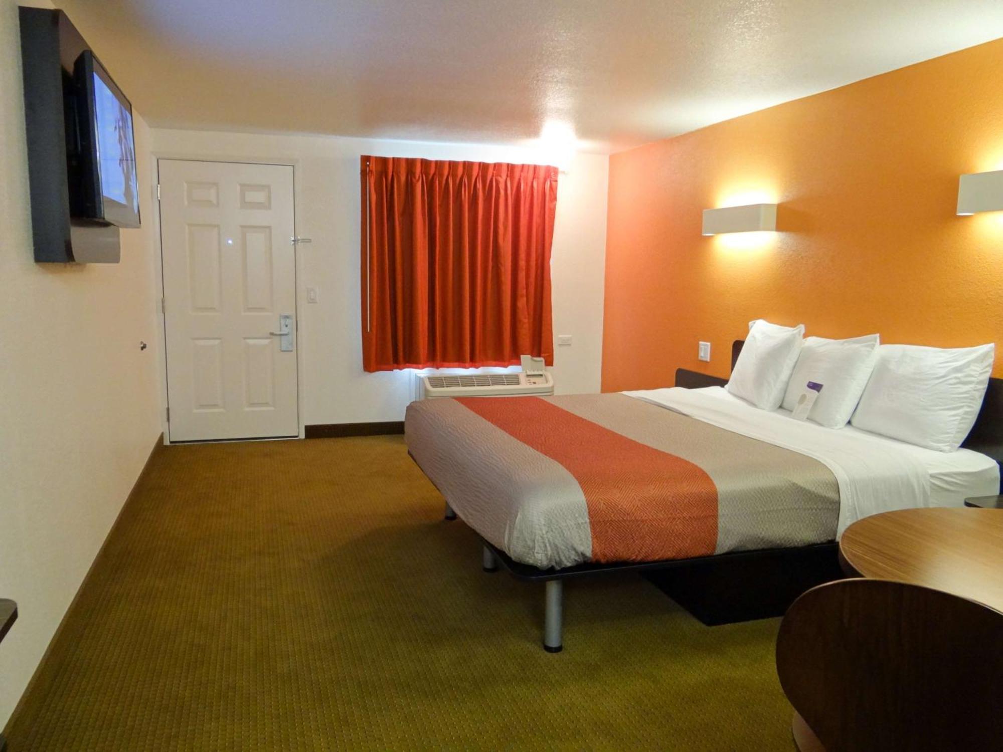King Room Non-Smoking